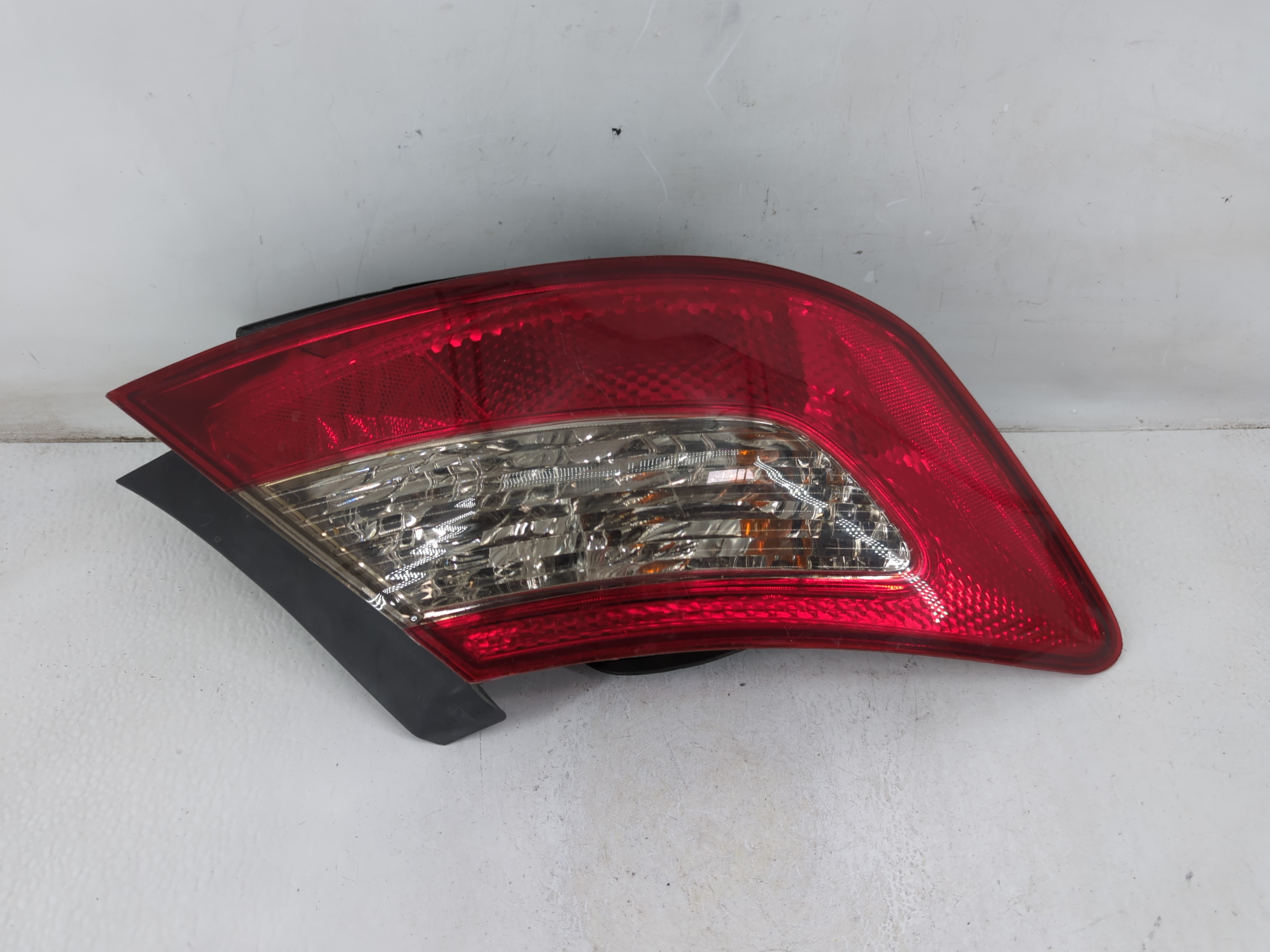 Picture of 2009-2011 Honda Civic Driver Left Side Tail Light Taillight Oem 1111293