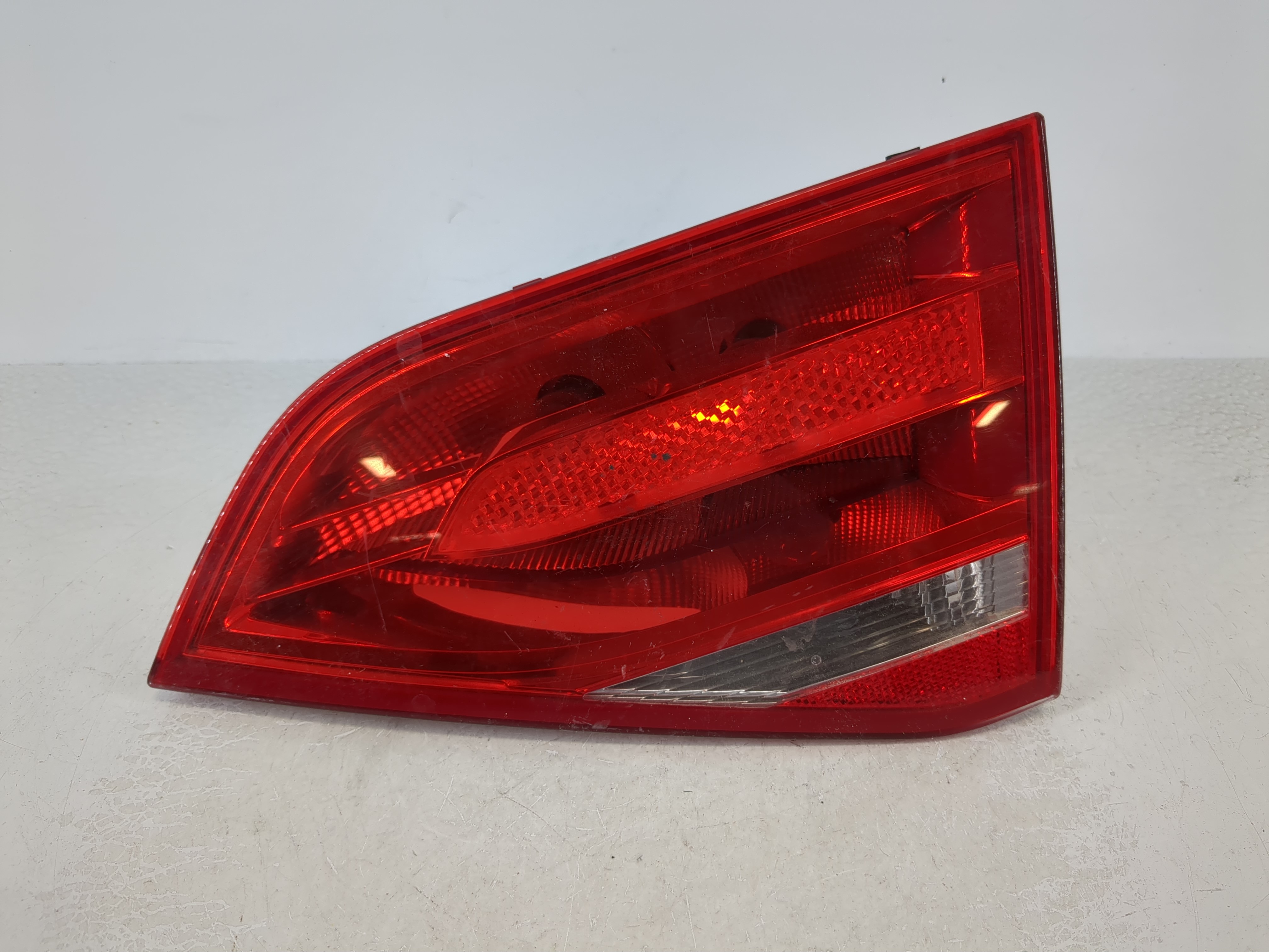 2010-2012 Audi A4 Driver Left Side Tail Light Taillight Oem 1111297 - Oemusedautoparts1.com