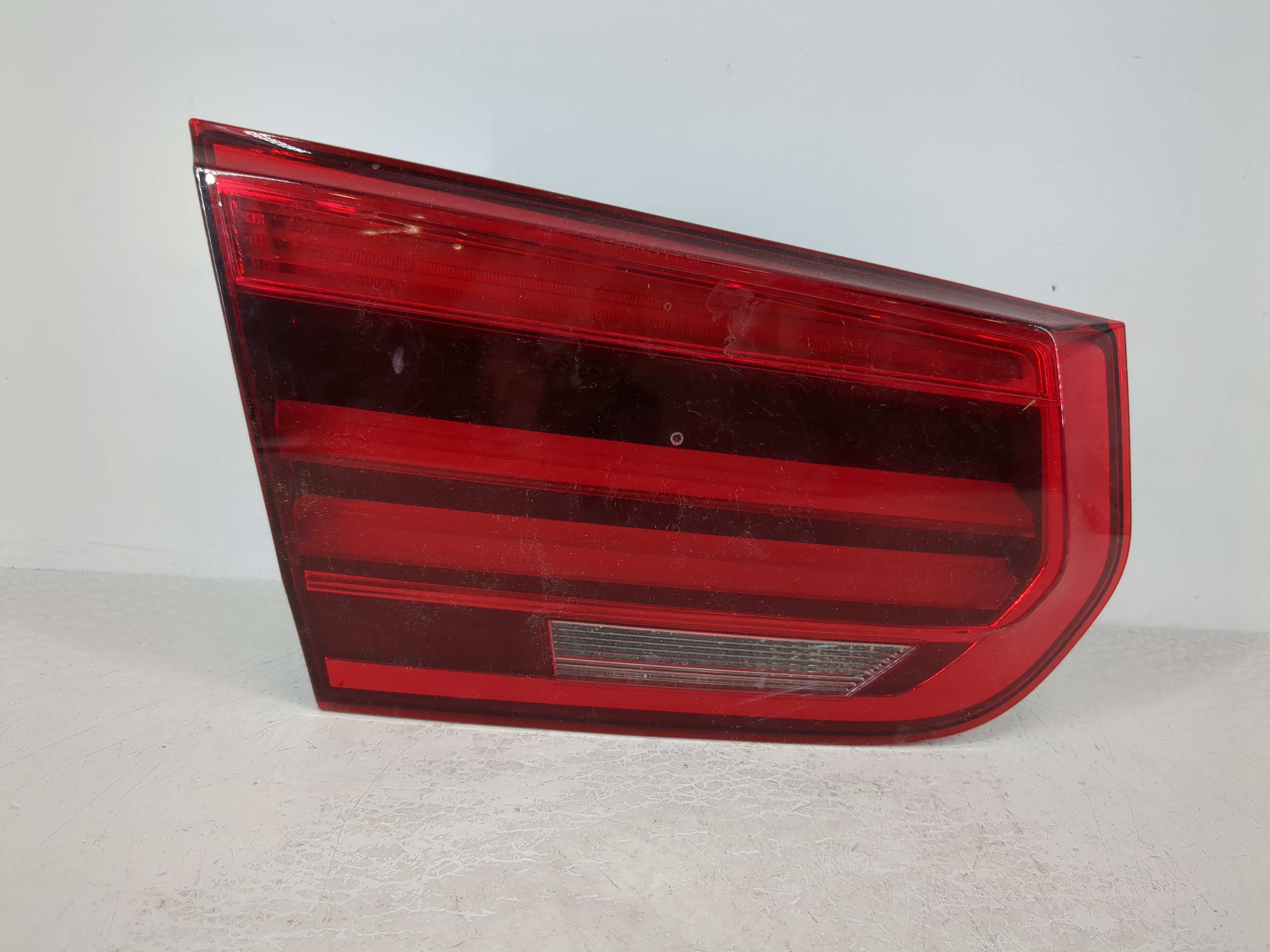 2017-2019 Bmw 330i Driver Left Side Tail Light Taillight Oem 1111306 - Oemusedautoparts1.com