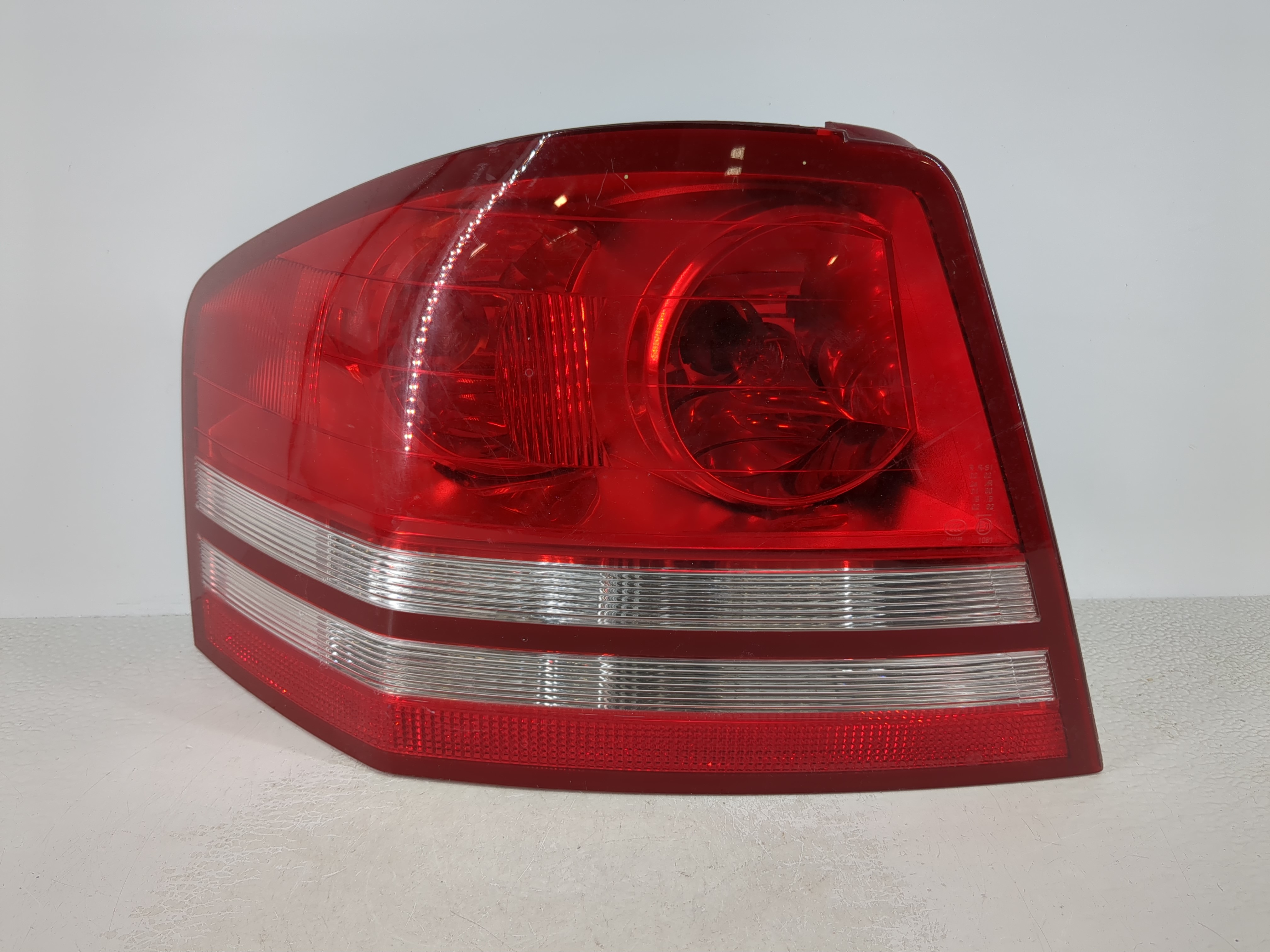 2008-2010 Dodge Avenger Driver Left Side Tail Light Taillight Oem 1111322 - Oemusedautoparts1.com