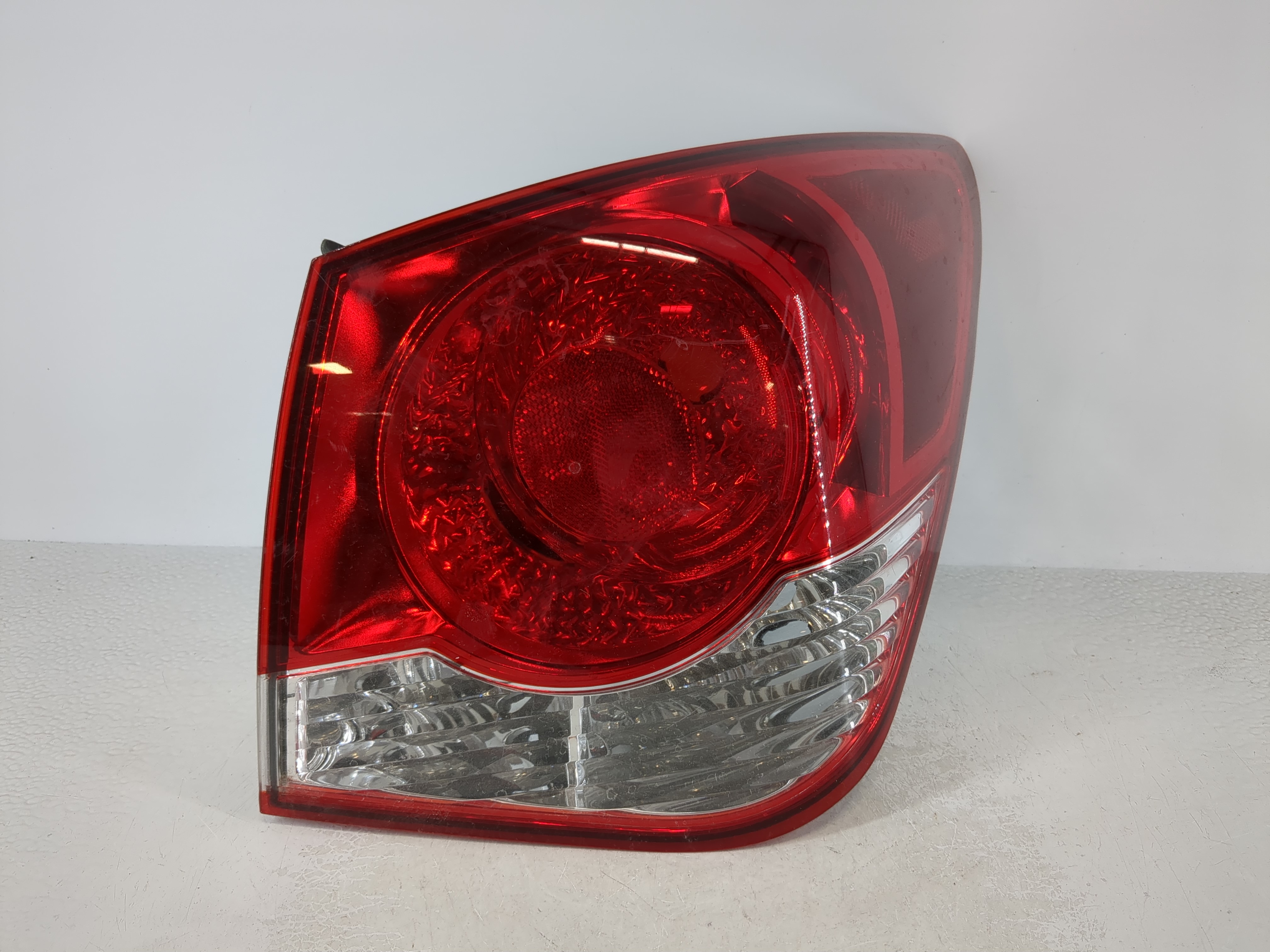 2011-2016 Chevrolet Cruze Passenger Right Side Tail Light Taillight Oem 1111326 - Oemusedautoparts1.com