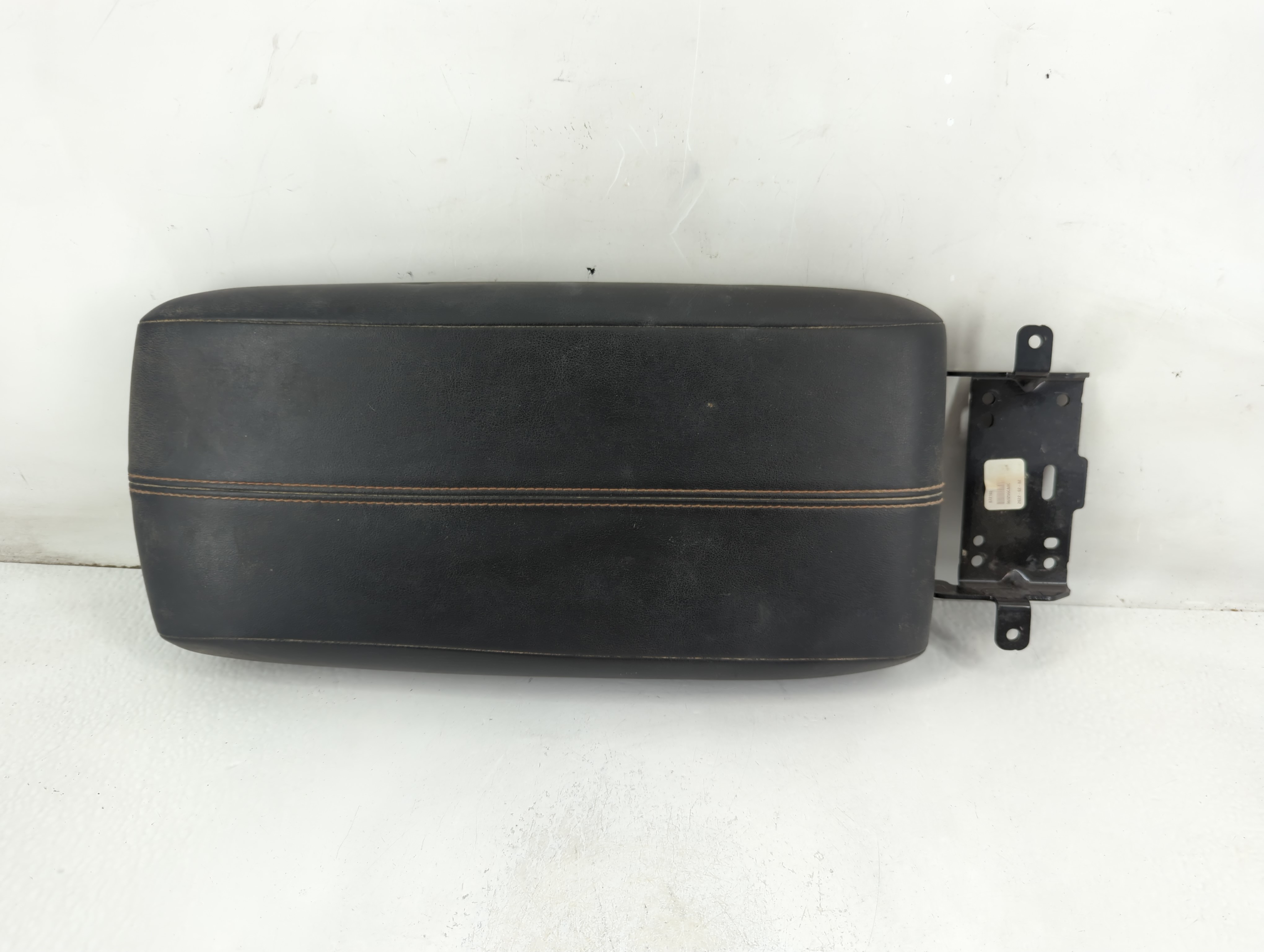 2019-2022 Nissan Altima Center Console Armrest Cover Lid Black 1111337 - Oemusedautoparts1.com