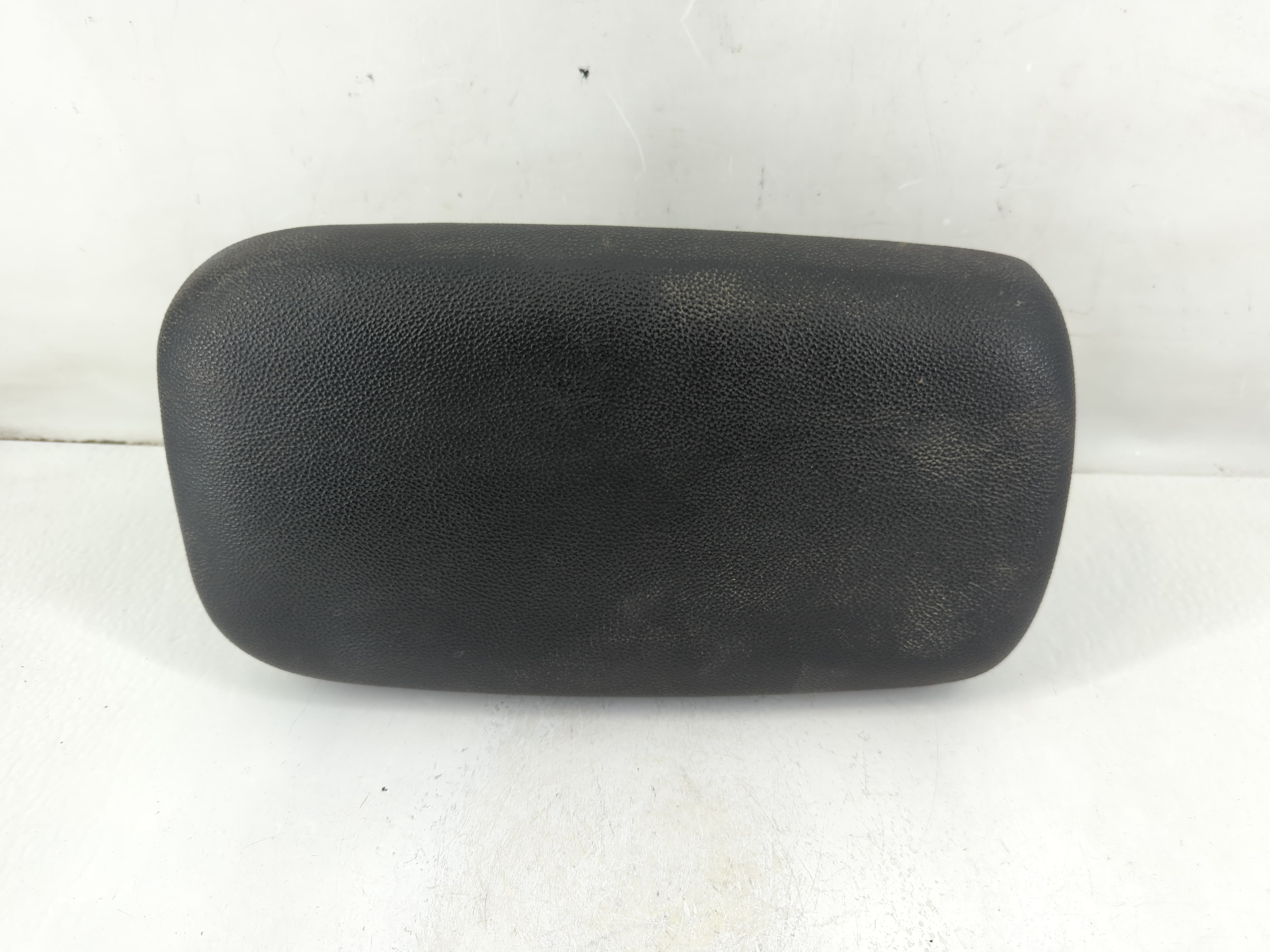 2020 Kia Forte Center Console Armrest Cover Lid Black 1111343 - Oemusedautoparts1.com