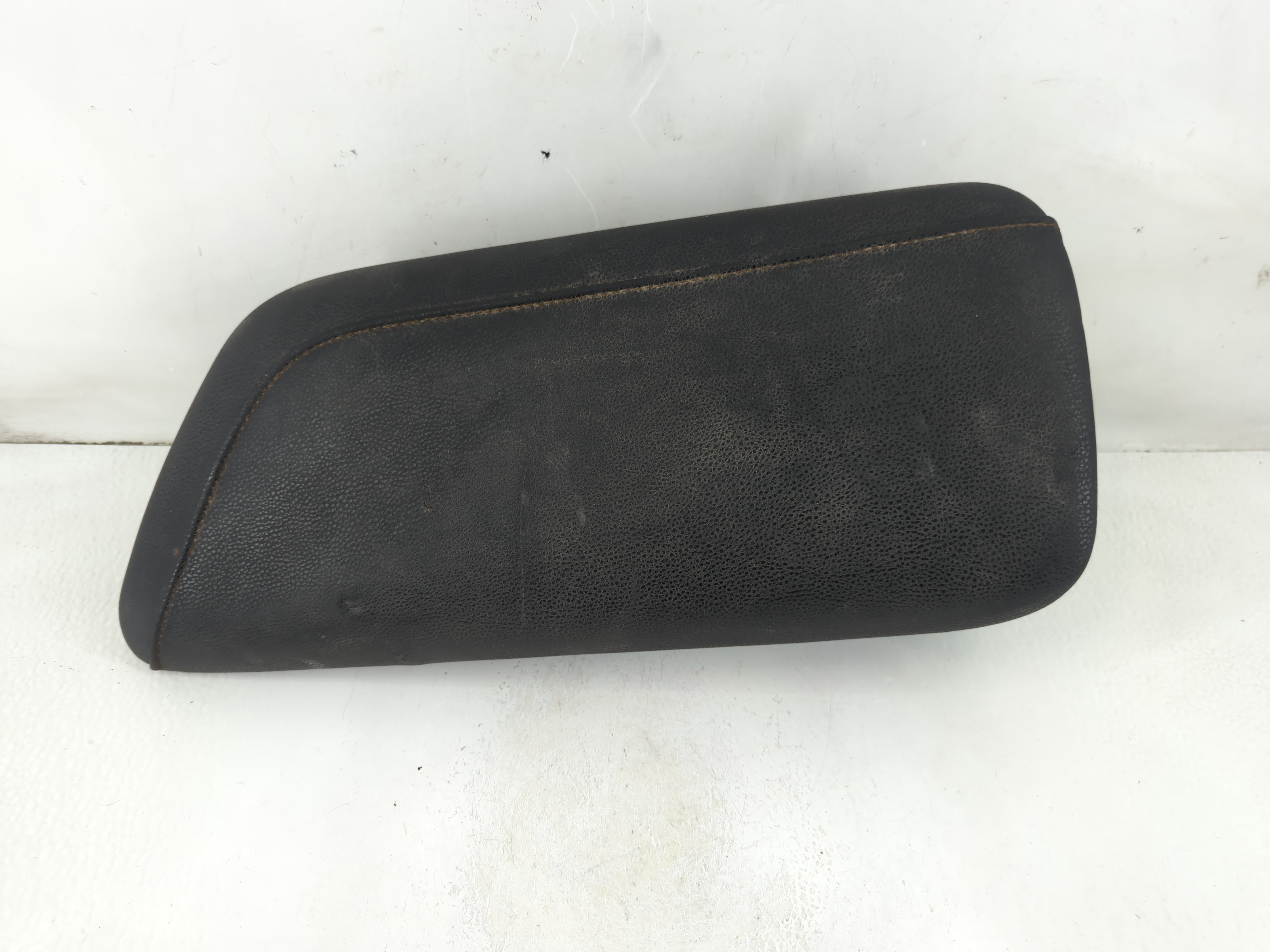 2018-2020 Toyota Camry Center Console Armrest Cover Lid Black 1111344 - Oemusedautoparts1.com