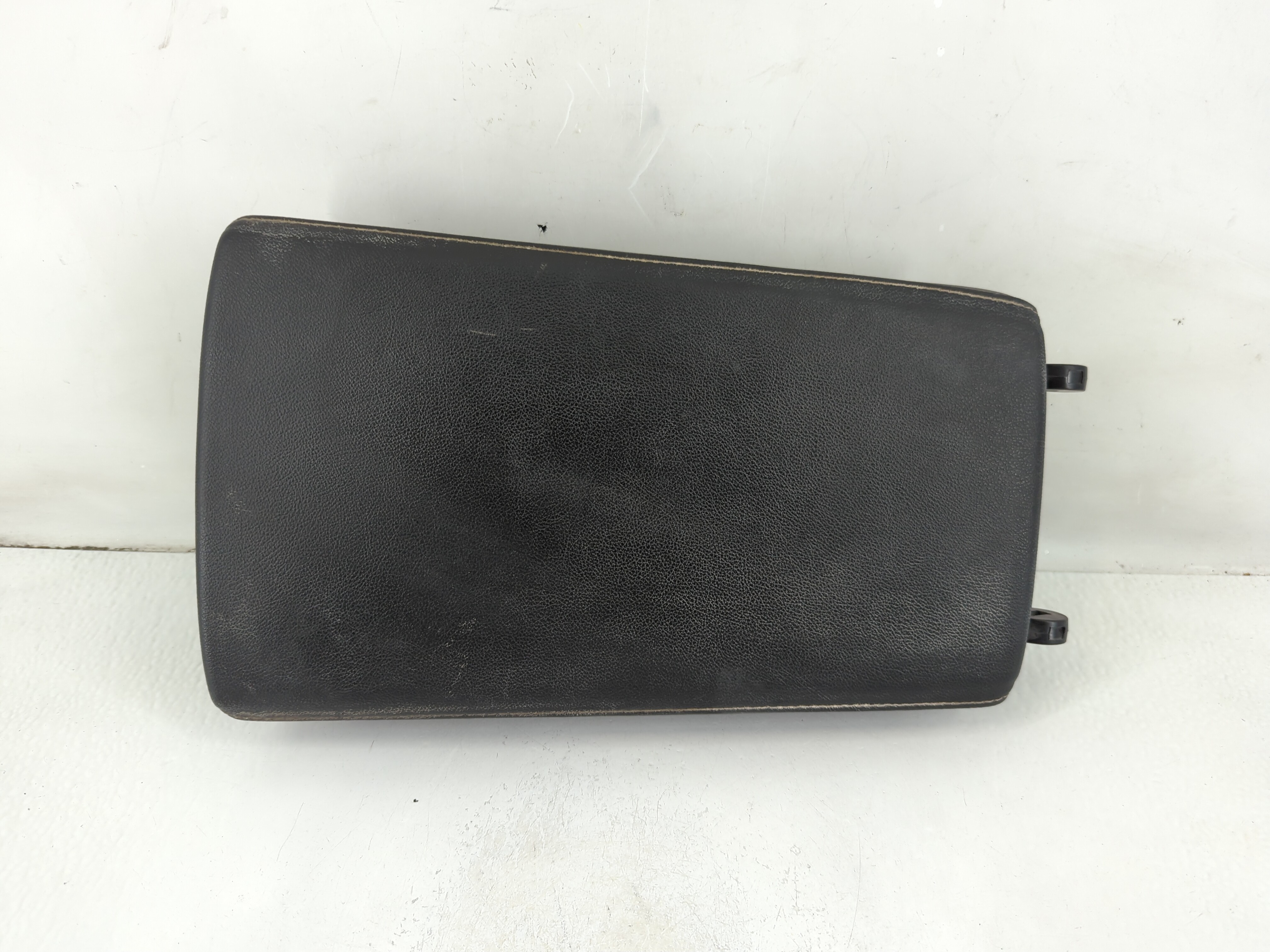 2018-2020 Honda Accord Center Console Armrest Cover Lid Black 1111362 - Oemusedautoparts1.com