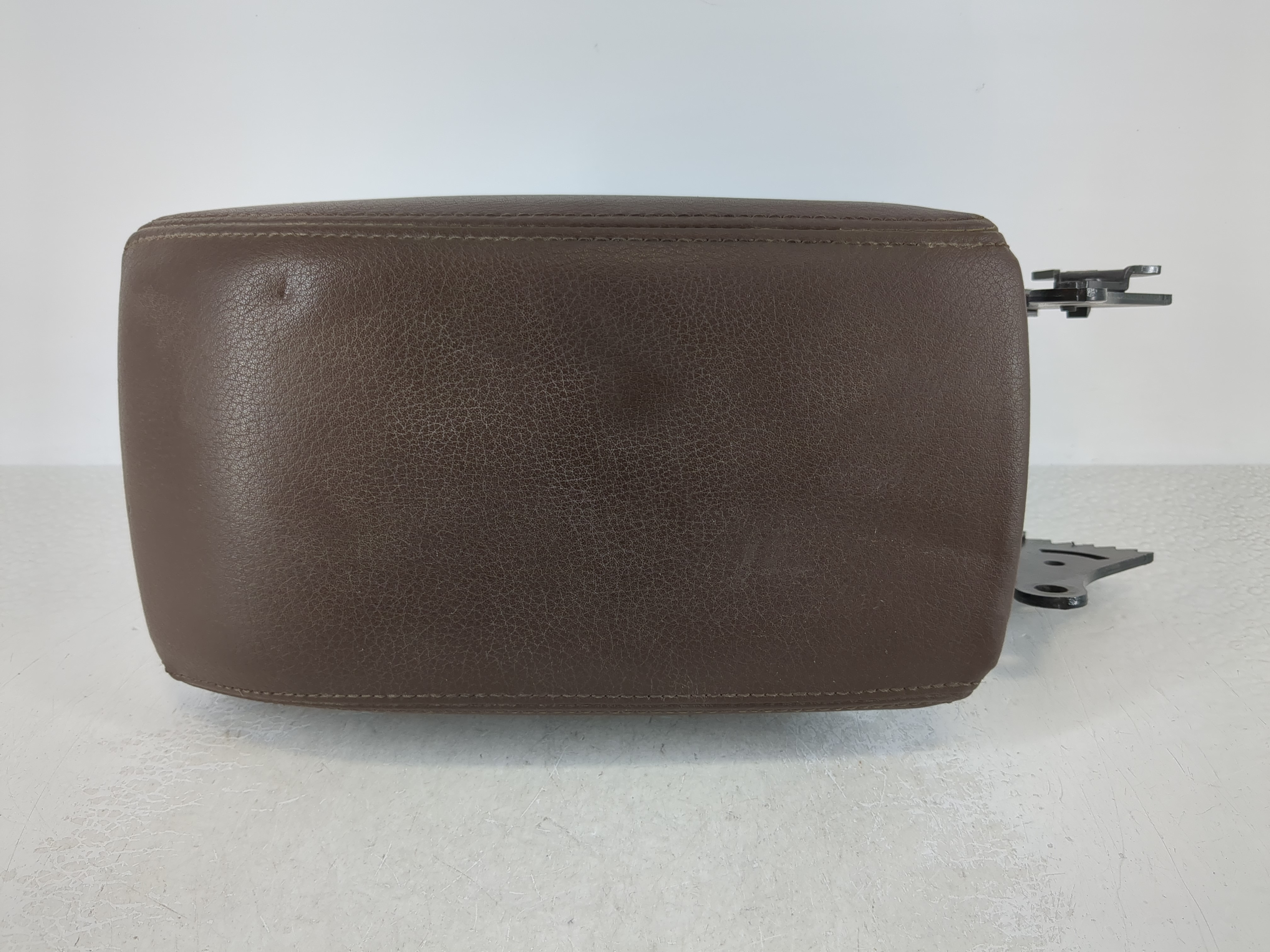 2015-2018 Audi Q3 Center Console Armrest Cover Lid Dark Brown 1111372 - Oemusedautoparts1.com