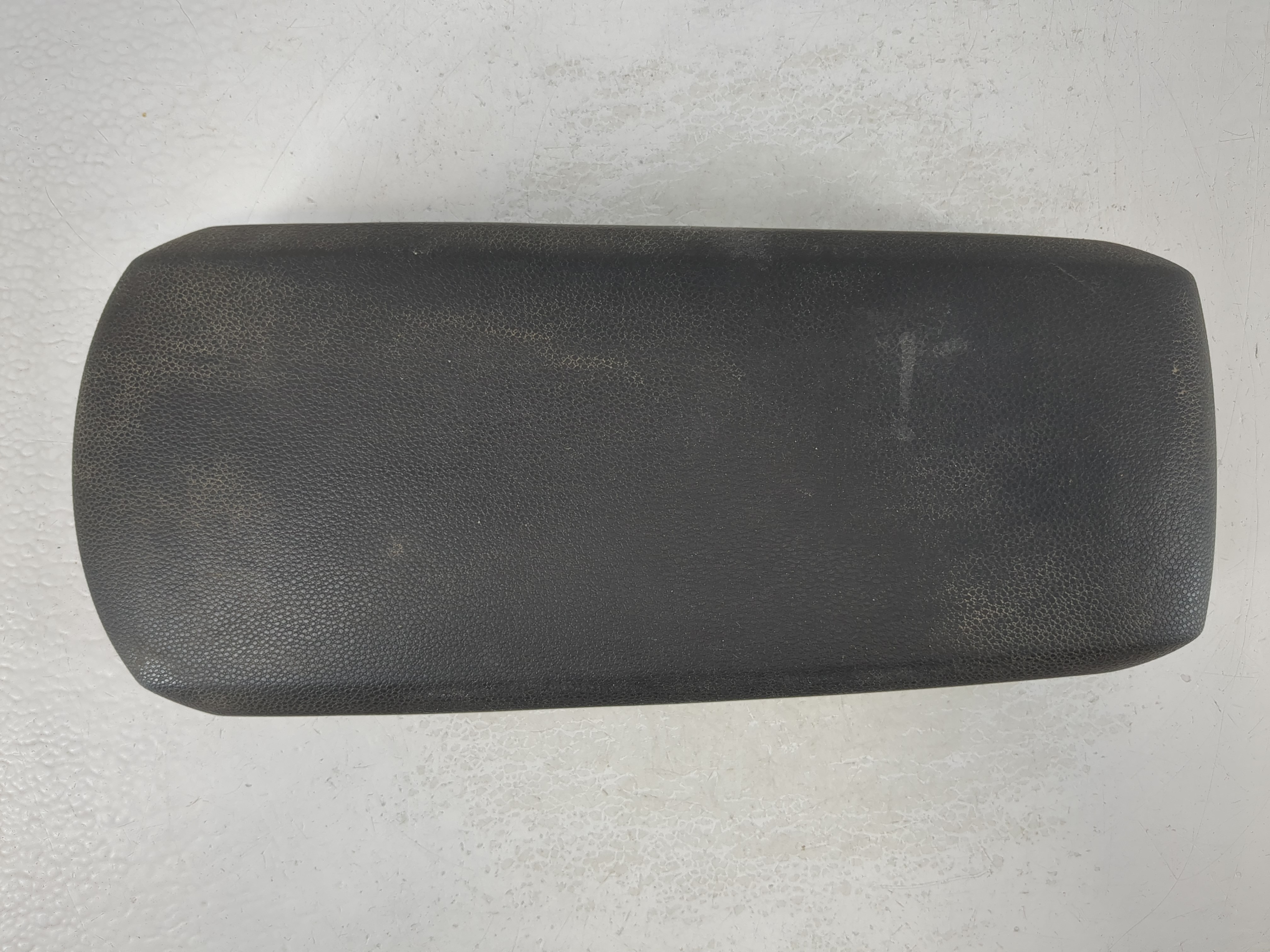 2008-2011 Ford Focus Center Console Armrest Cover Lid Black 1111391 - Oemusedautoparts1.com
