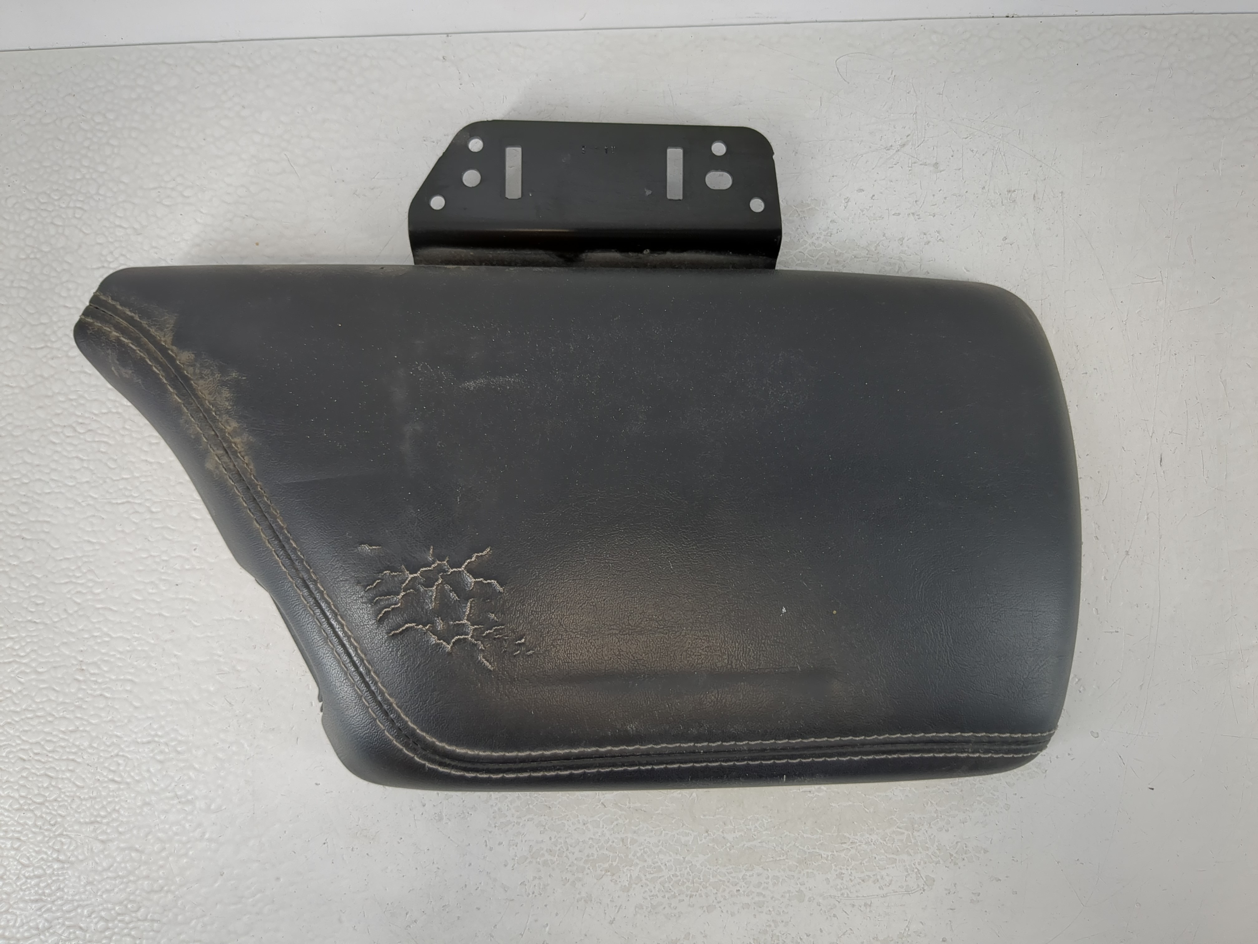 Picture of 2015-2022 Dodge Challenger Center Console Armrest Cover Lid Black 1111399