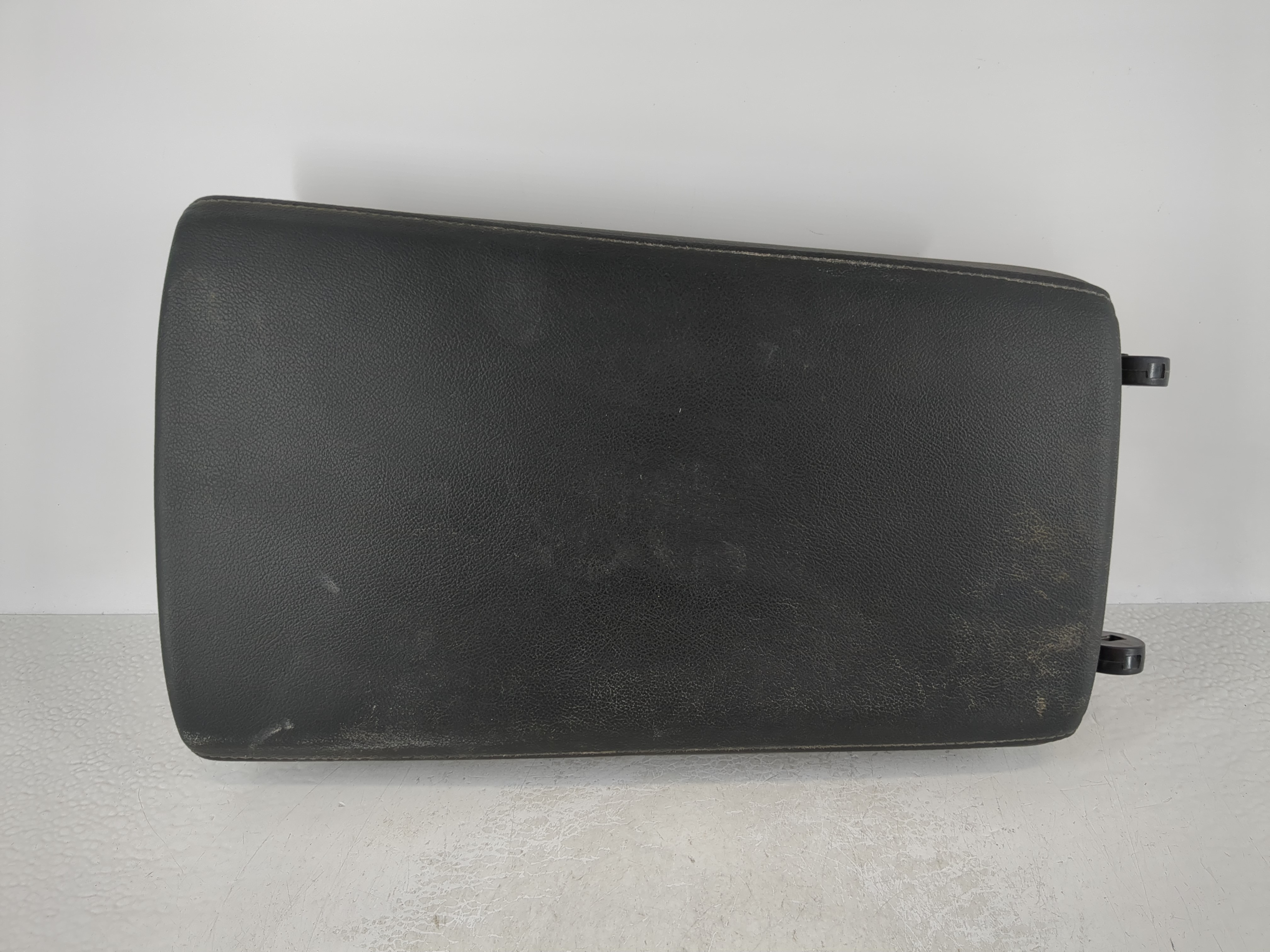 2021-2022 Honda Accord Center Console Armrest Cover Lid Black 1111402 - Oemusedautoparts1.com