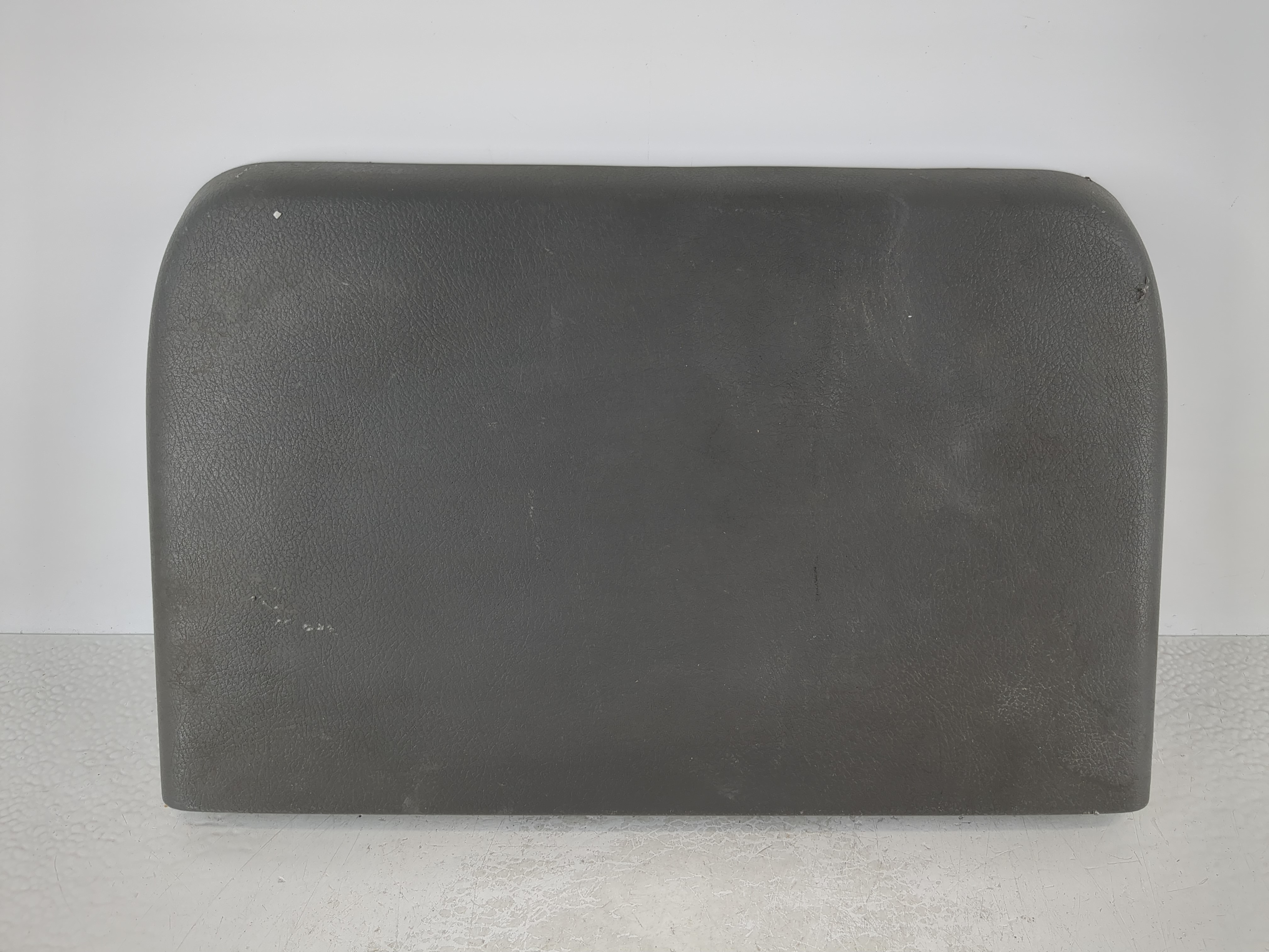 2010-2013 Toyota Tundra Center Console Armrest Cover Lid Black 1111404 - Oemusedautoparts1.com