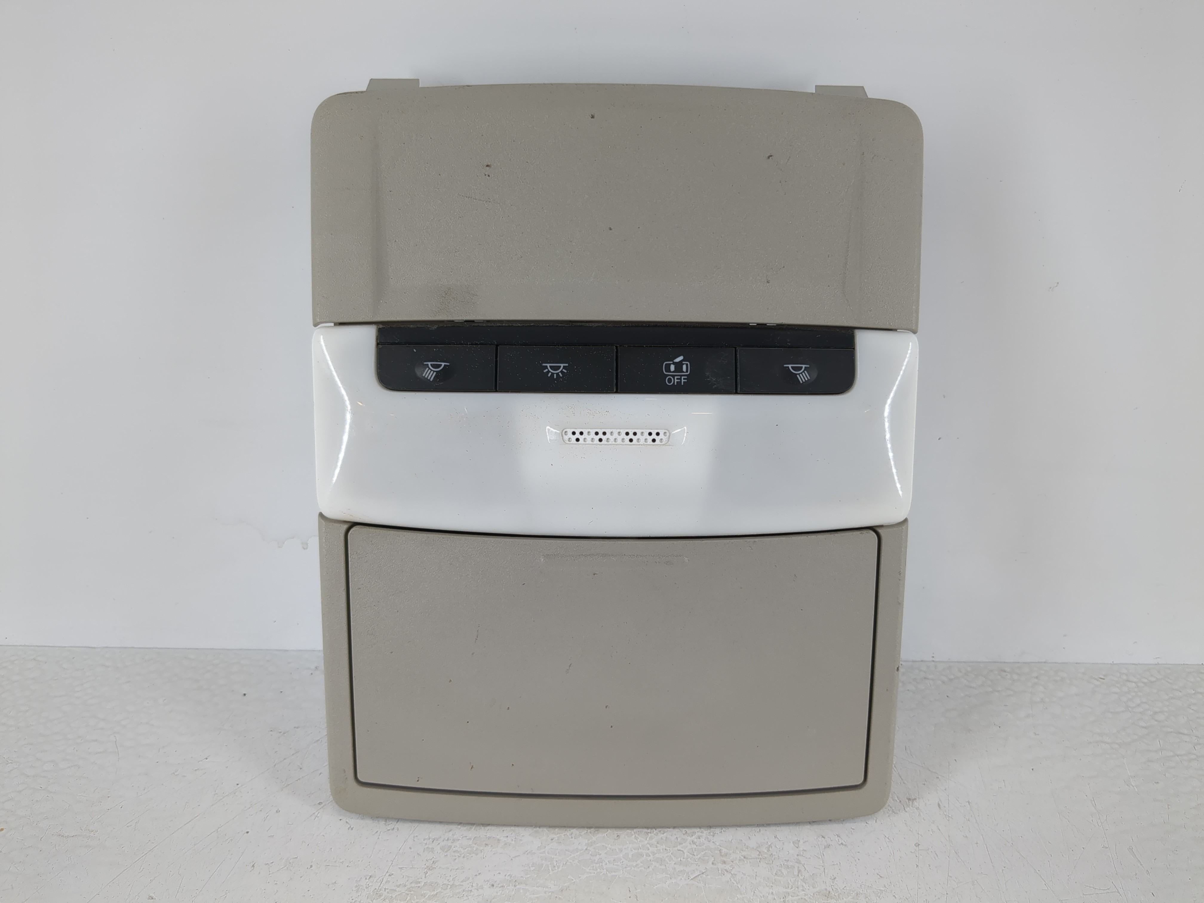 2023 Nissan Rogue Overhead Roof Console 1111411 - Oemusedautoparts1.com