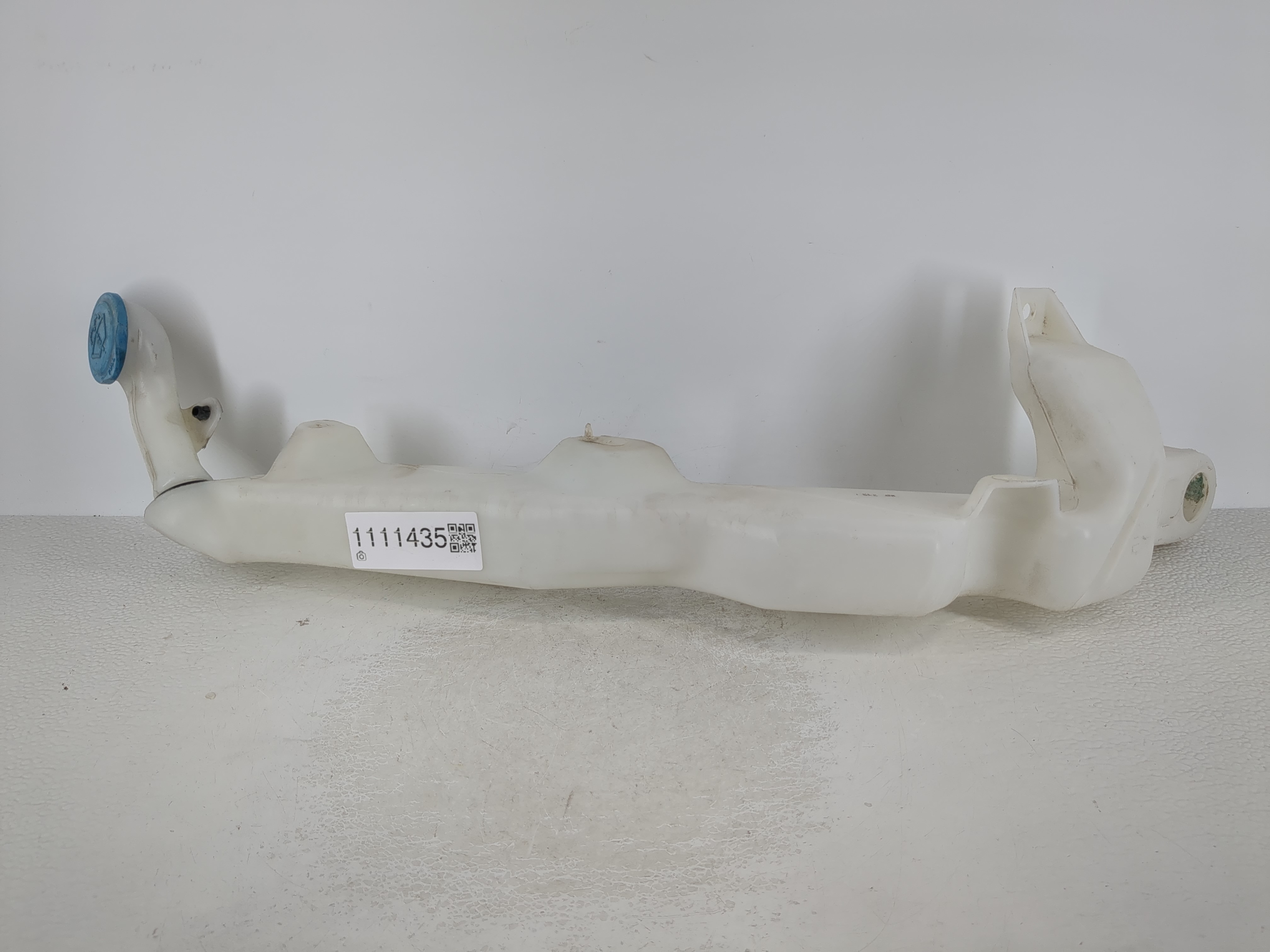 2013-2013 Honda Cr-v Windshield Washer Fluid Reservoir Bottle Oem 1111435 - Oemusedautoparts1.com