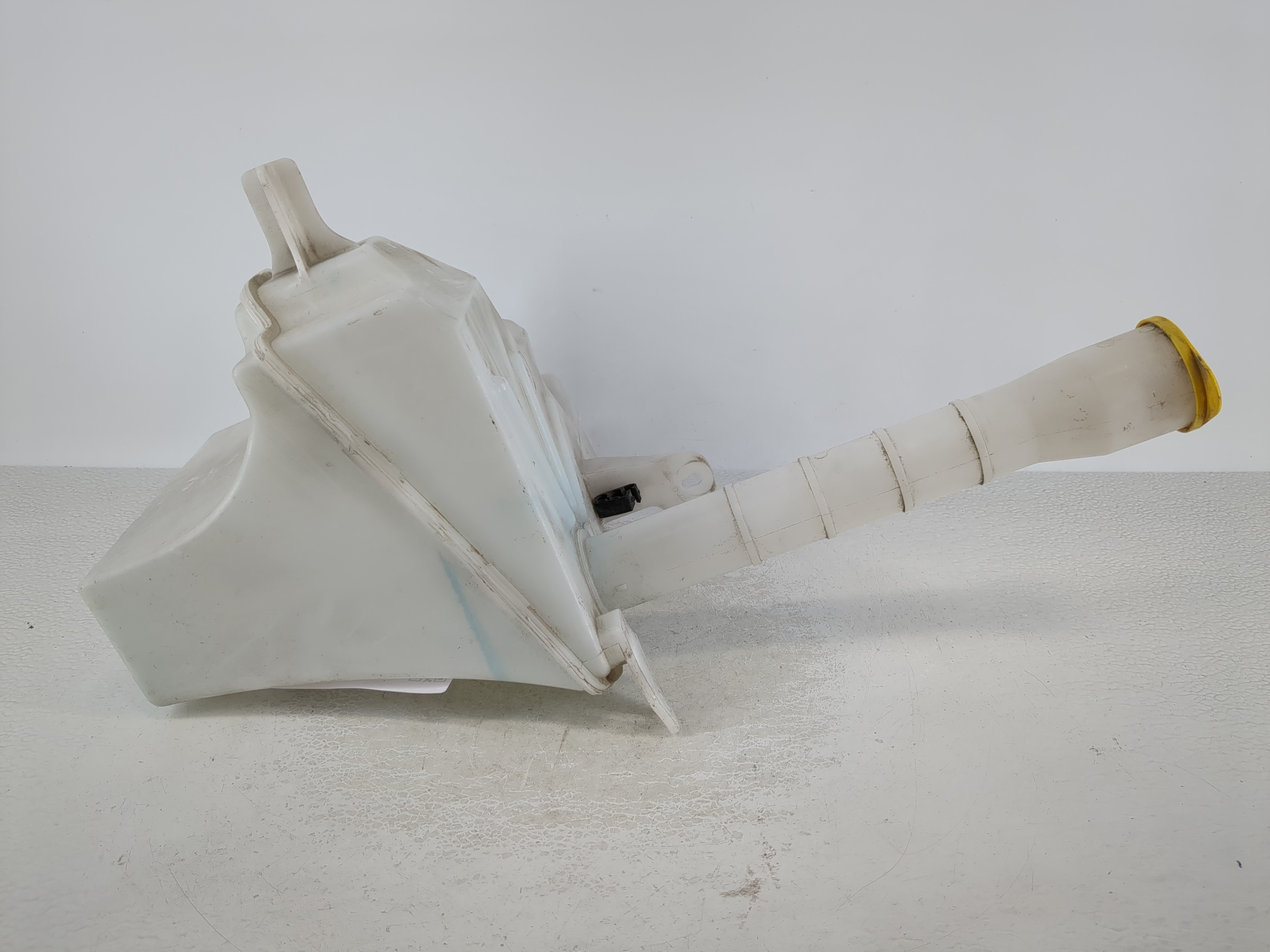 Picture of 2008-2011 Mercury Mariner Windshield Washer Fluid Reservoir Bottle Oem 1111437
