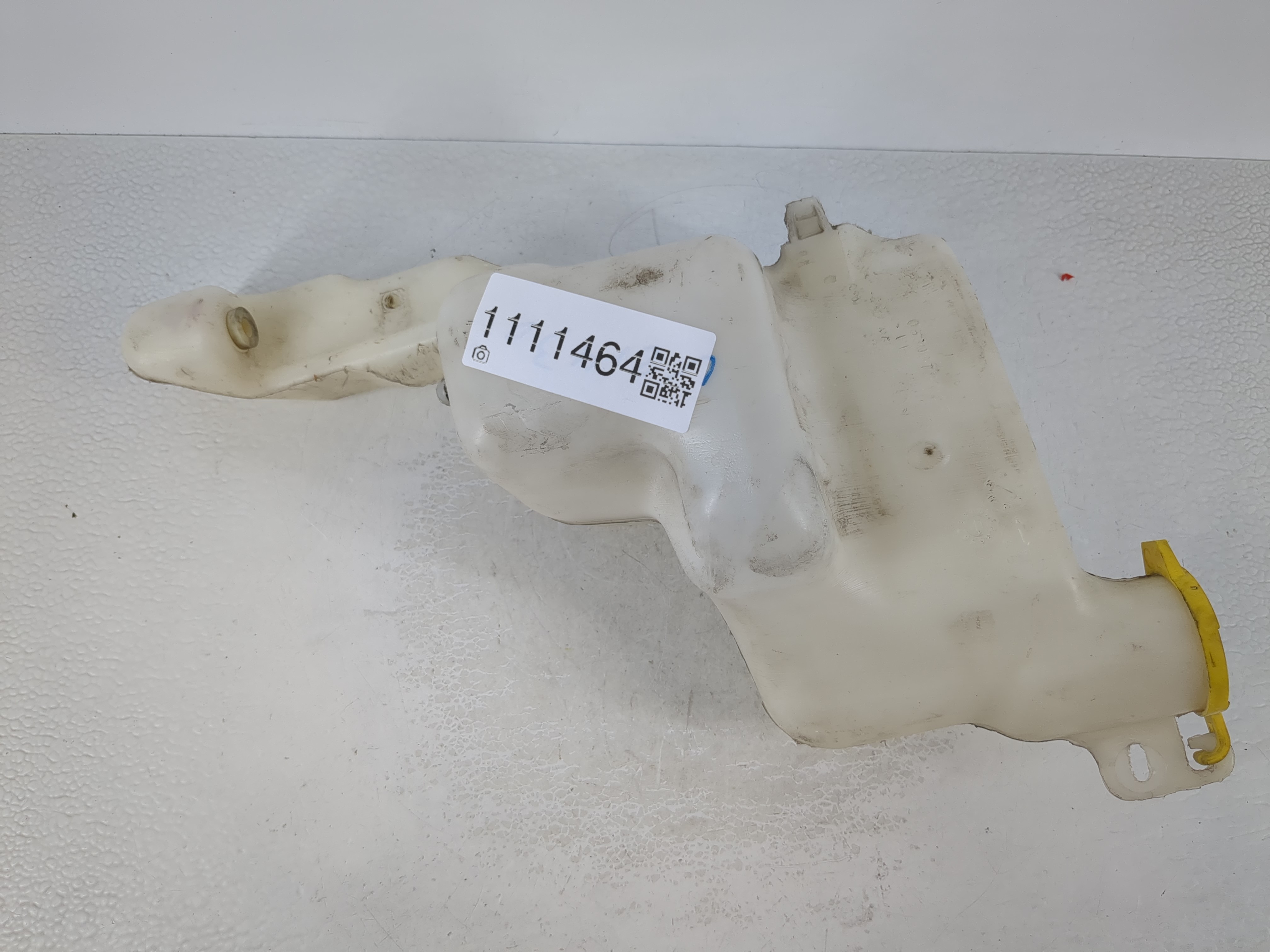 Jeep Compass Windshield Washer Fluid Reservoir Bottle Oem 1111464 - Oemusedautoparts1.com