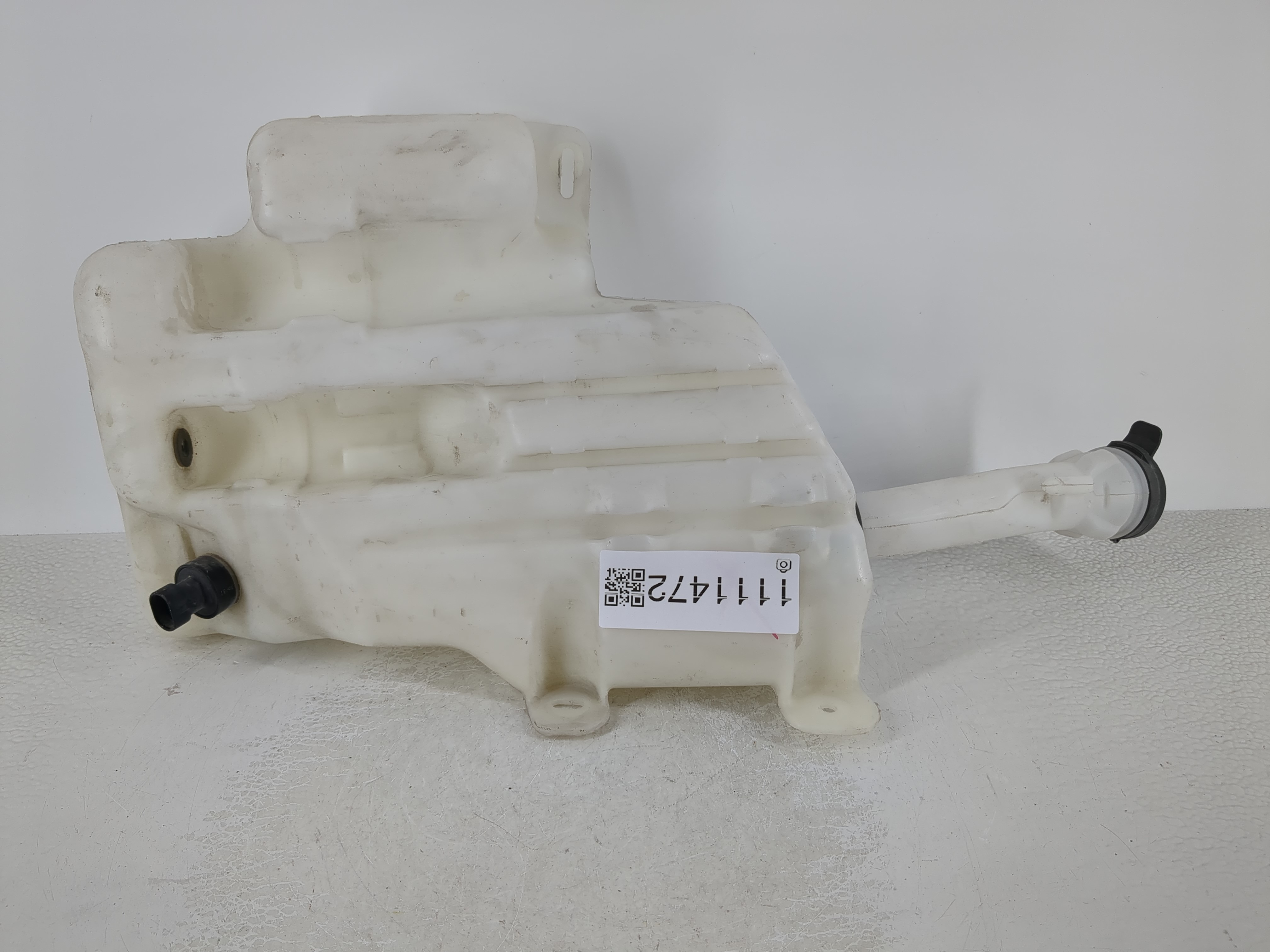 2013-2019 Cadillac Xts Windshield Washer Fluid Reservoir Bottle Oem 1111472 - Oemusedautoparts1.com