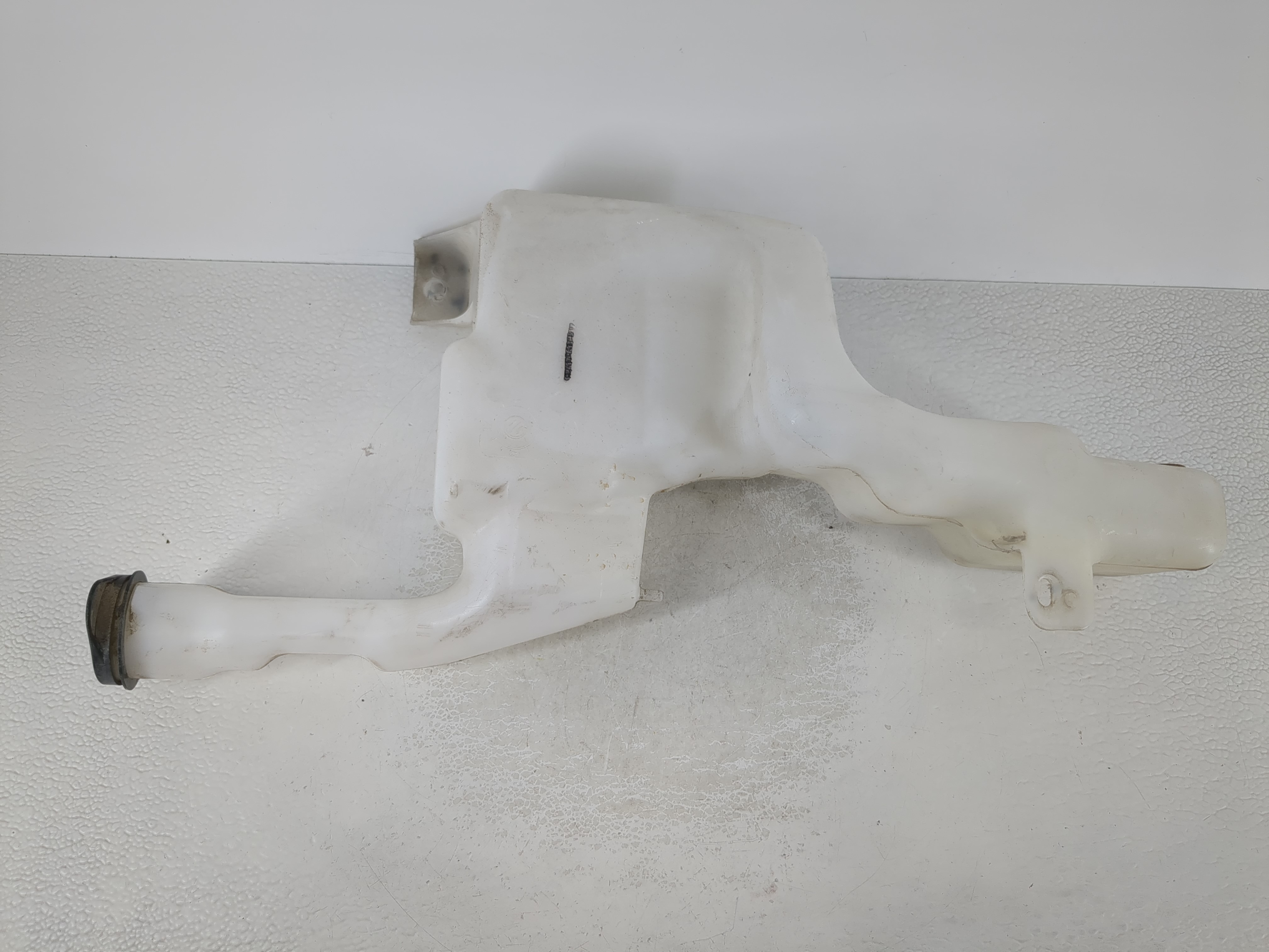 2011-2019 Ford Fiesta Windshield Washer Fluid Reservoir Bottle Oem 1111474 - Oemusedautoparts1.com