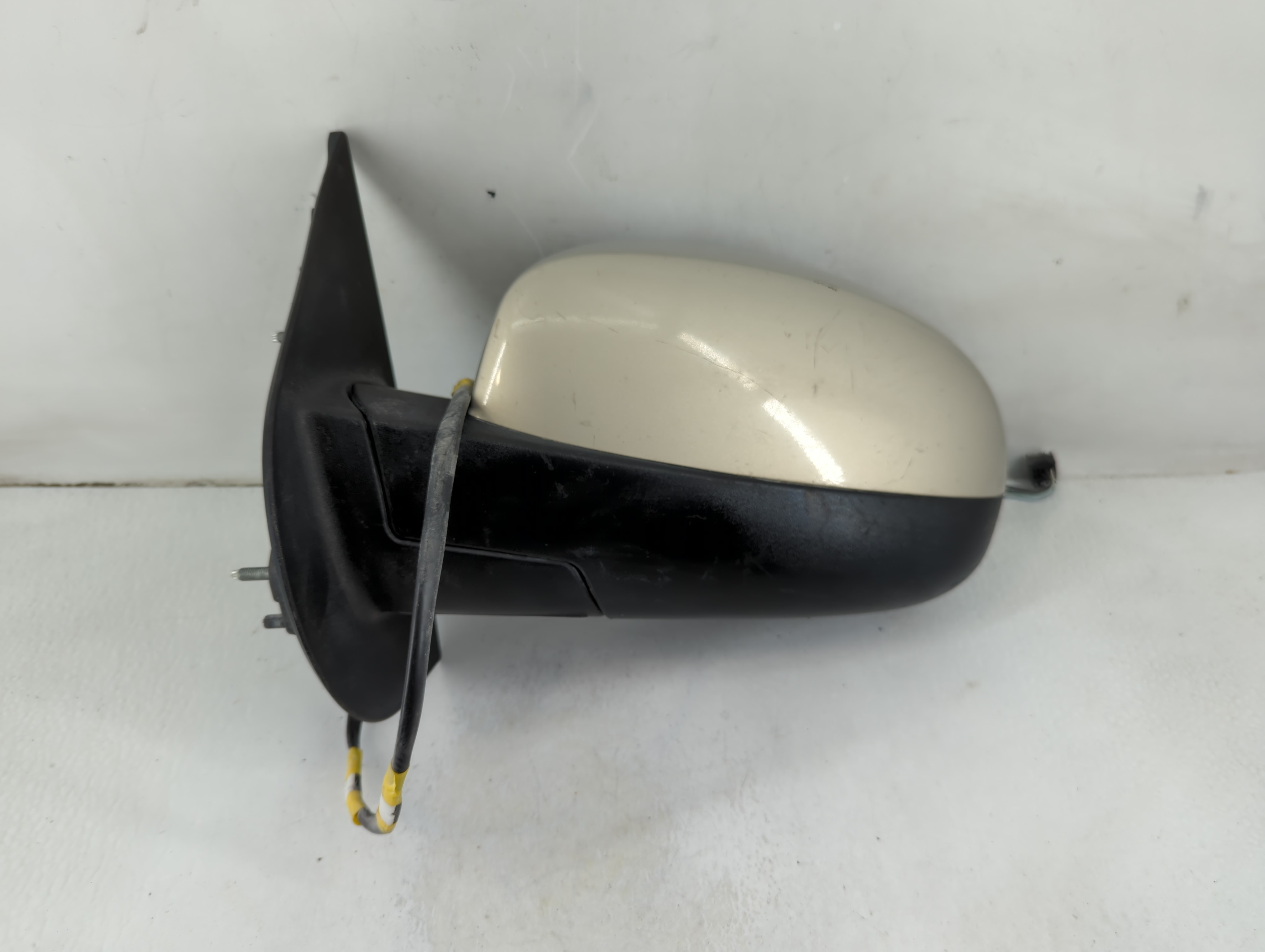 2009-2014 Gmc Yukon Driver Left Side View Power Door Mirror Grey 1111483 - Oemusedautoparts1.com