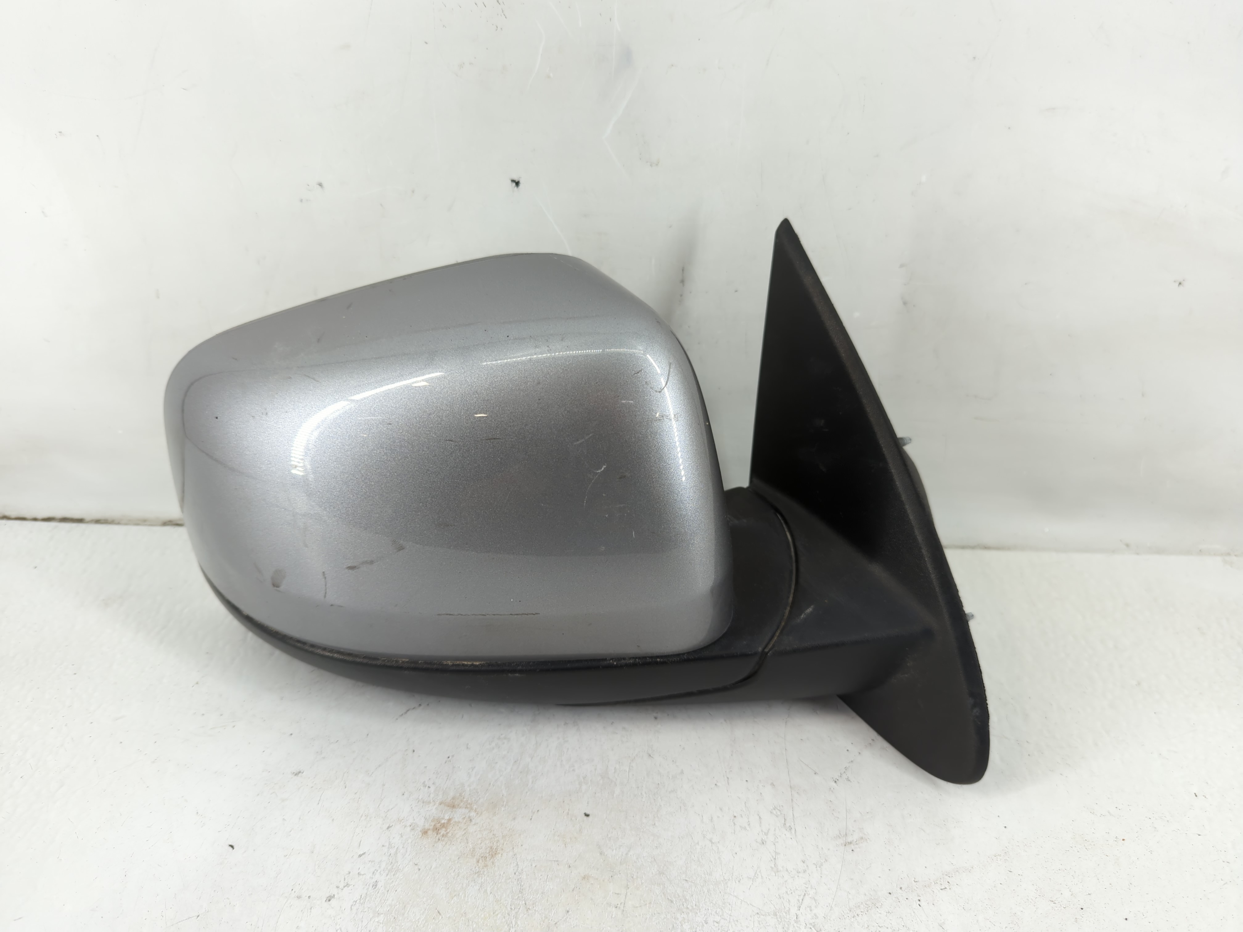 2011-2022 Dodge Durango Passenger Right Side View Power Door Mirror Grey 1111500 - Oemusedautoparts1.com