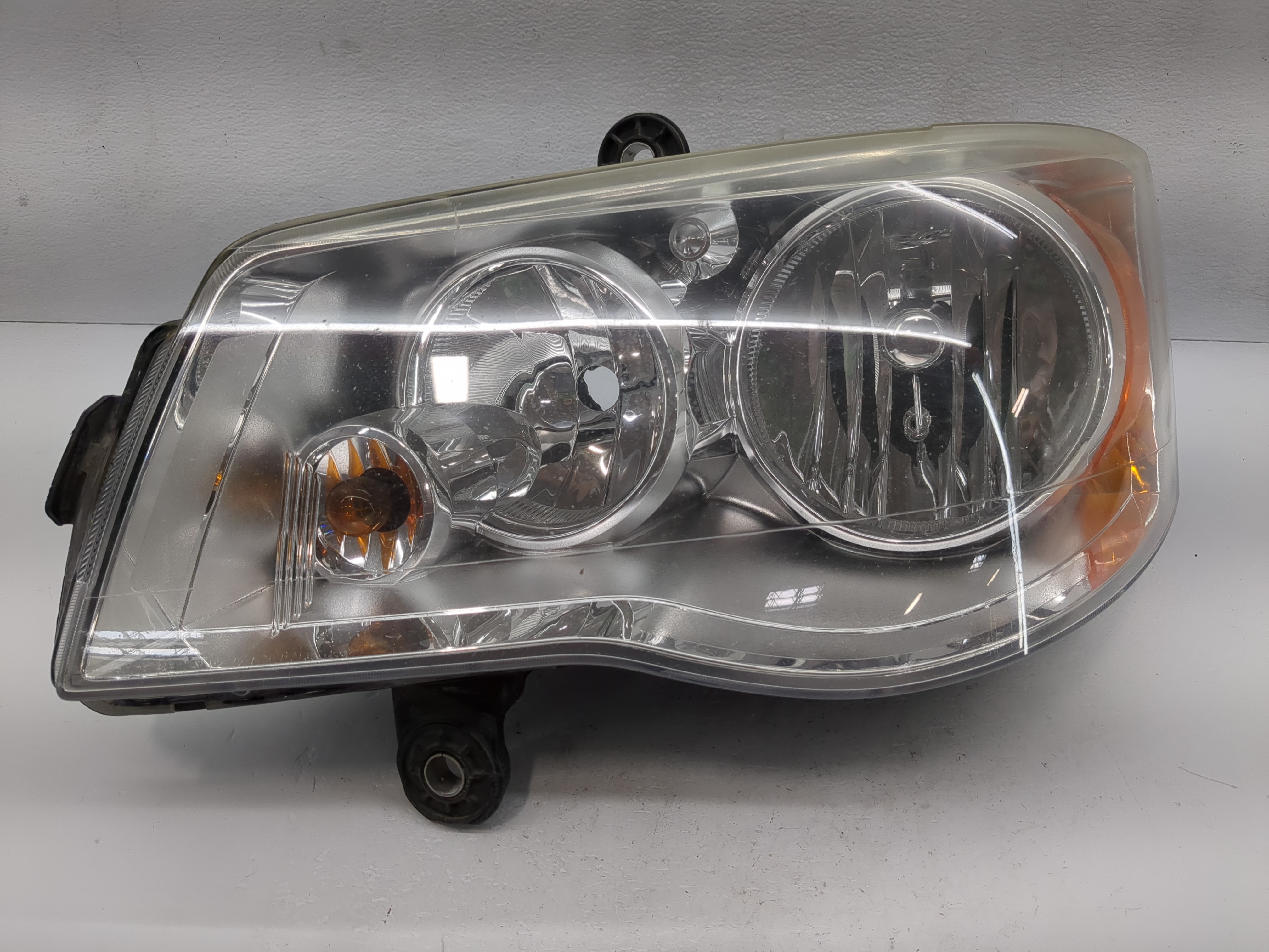 Dodge Caravan Driver Left Oem Head Light Headlight Lamp 1111513 - Oemusedautoparts1.com