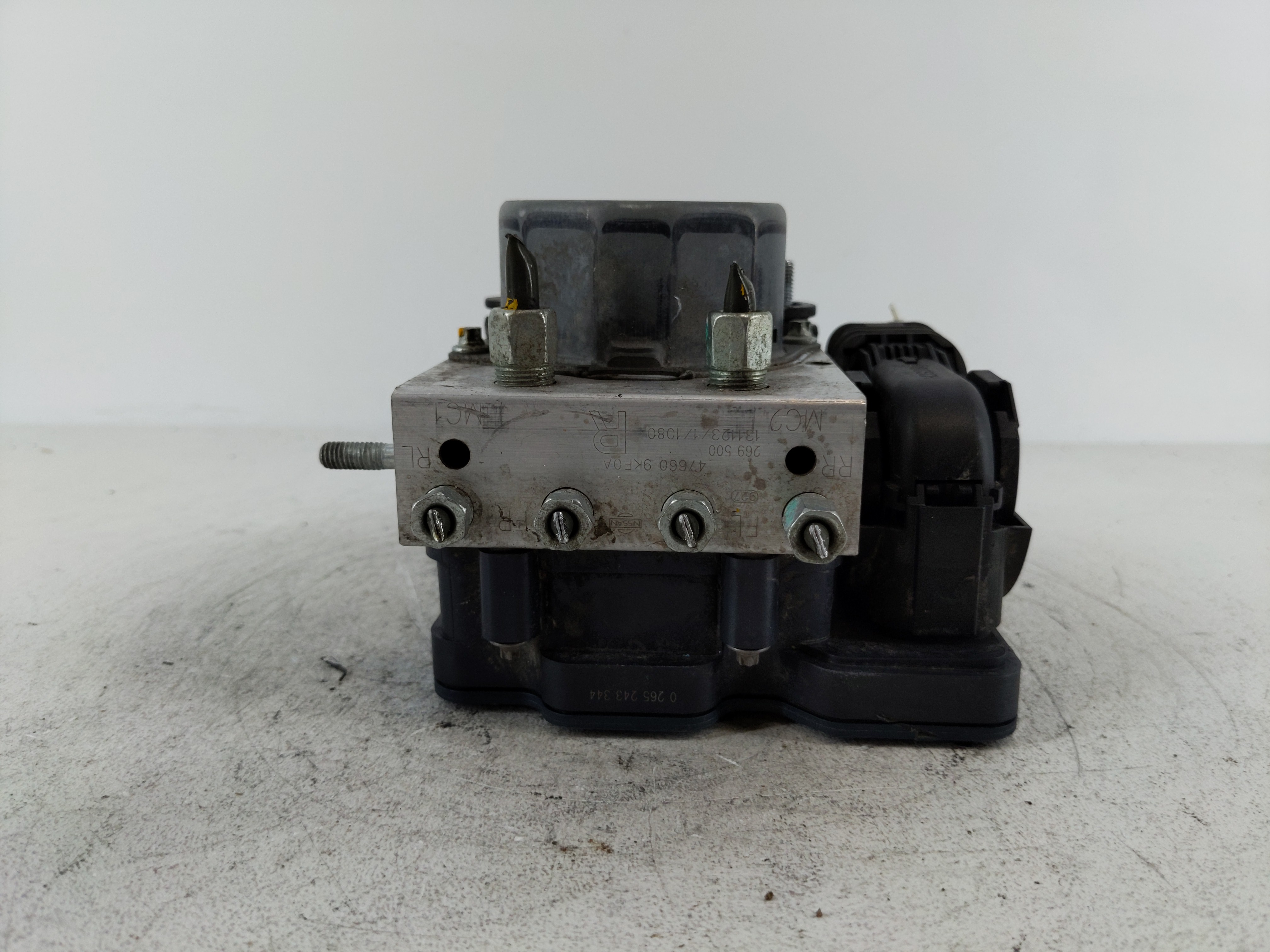 2014-2014 Nissan Versa Abs Pump Control Module 1111515 - Oemusedautoparts1.com