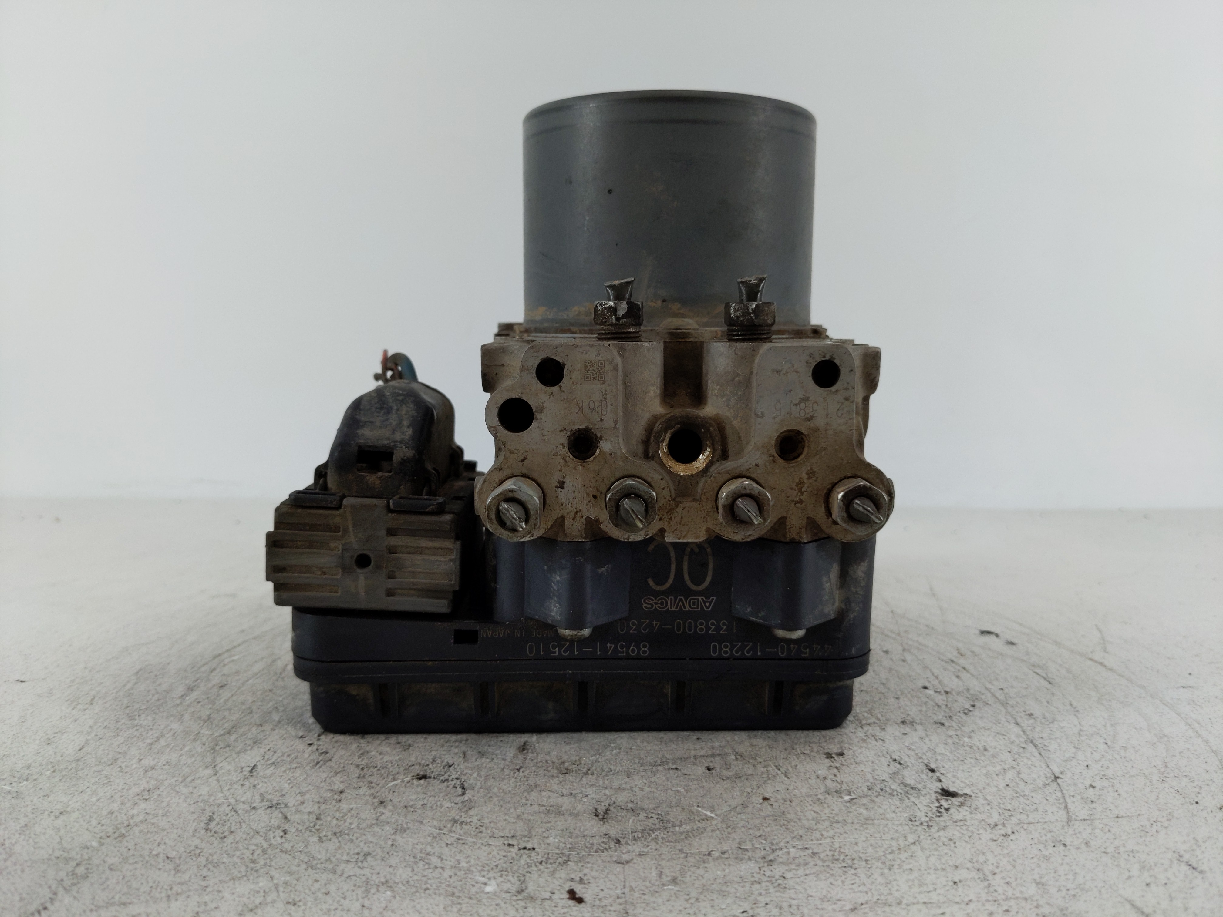 2008-2010 Scion Xb Abs Pump Control Module 1111517 - Oemusedautoparts1.com