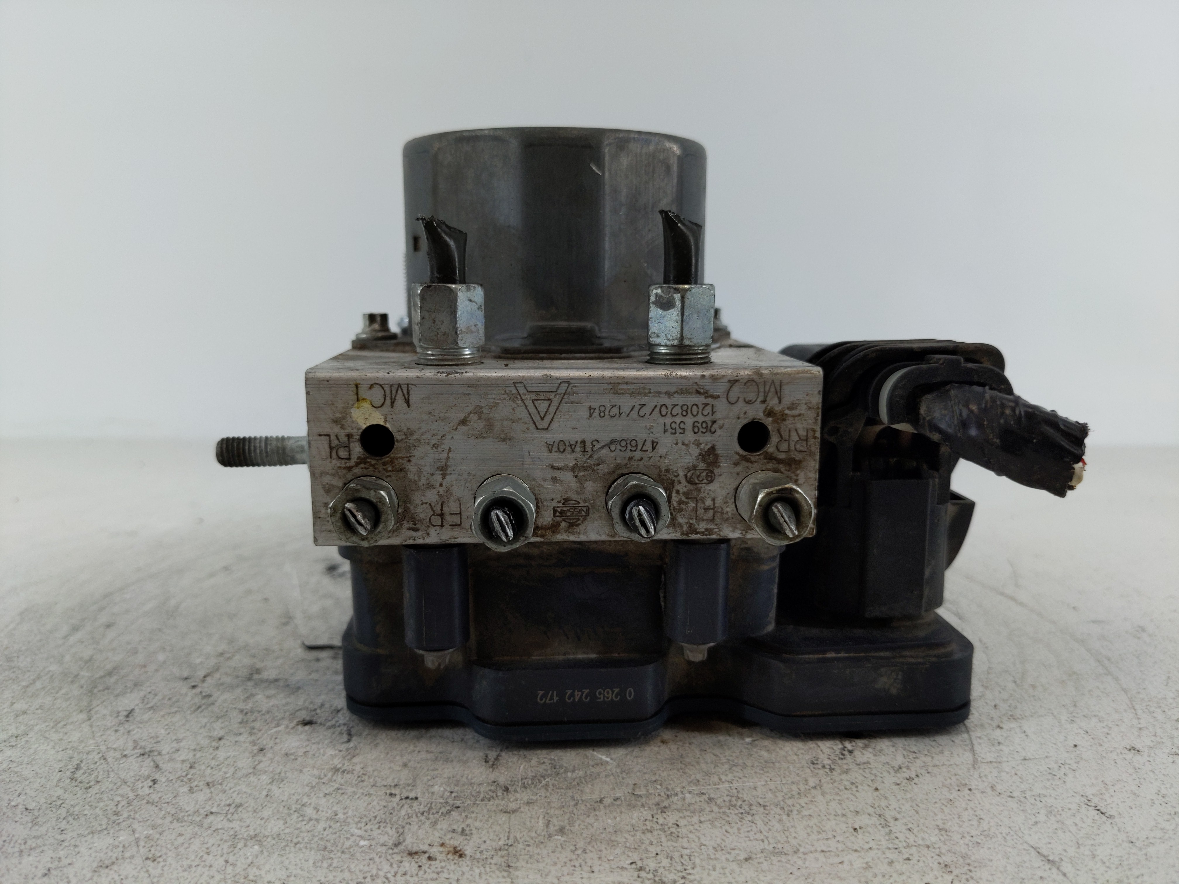 2013-2015 Nissan Altima Abs Pump Control Module 1111522 - Oemusedautoparts1.com