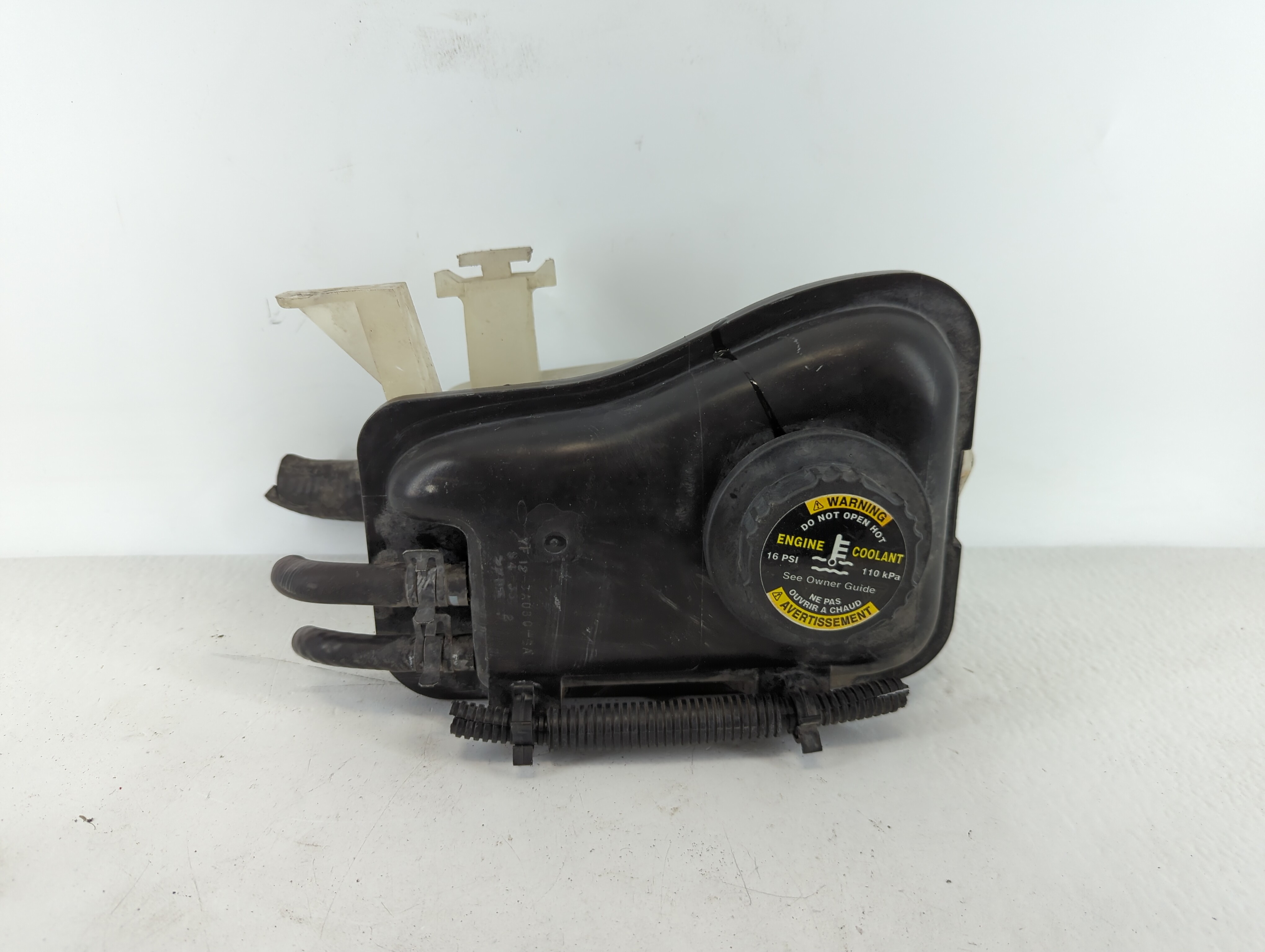 Picture of 1997-2005 Mercury Sable Windshield Washer Fluid Reservoir Bottle Oem 1111545
