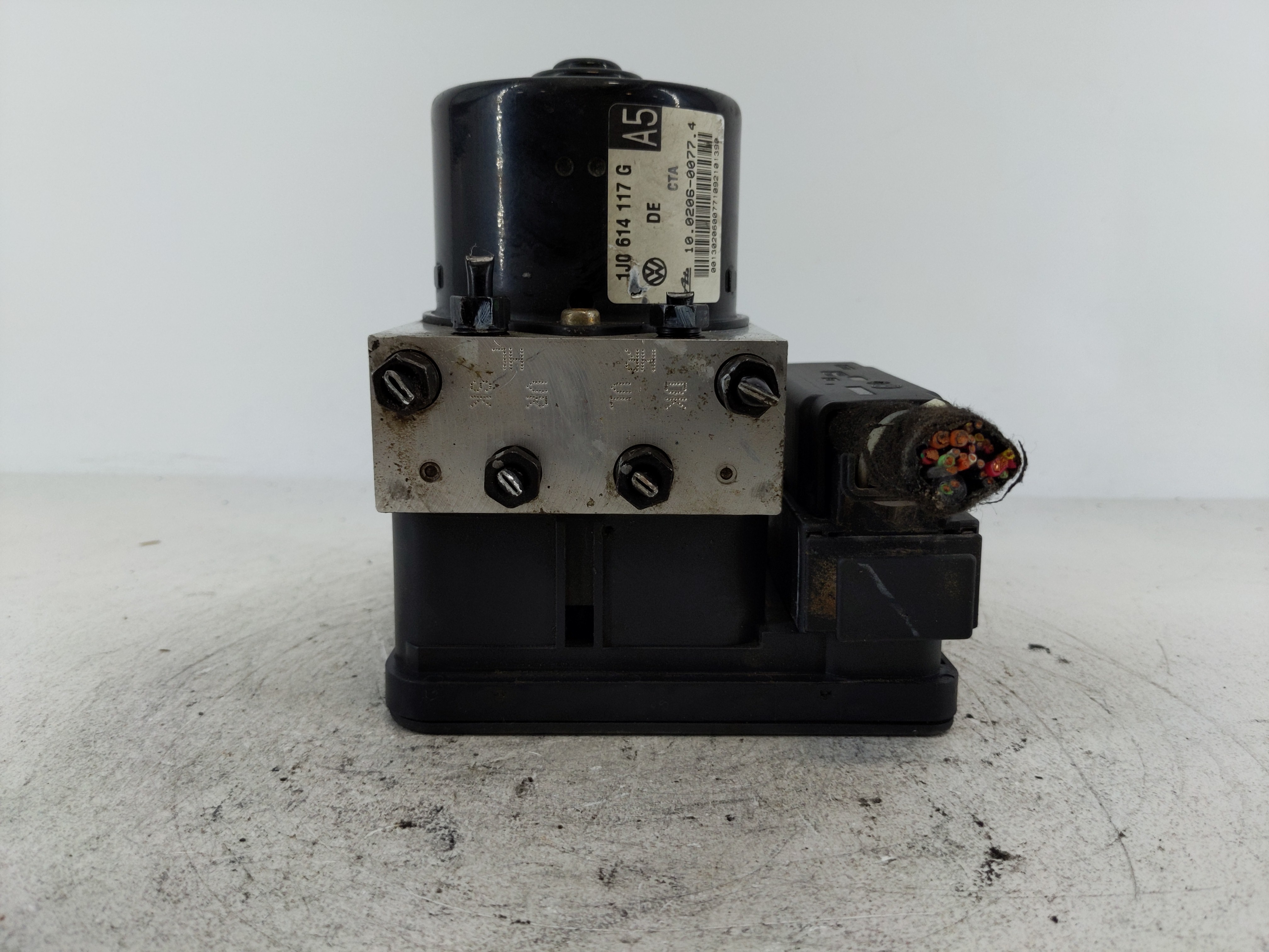 2003-2011 Volkswagen Jetta Abs Pump Control Module 1111648 - Oemusedautoparts1.com