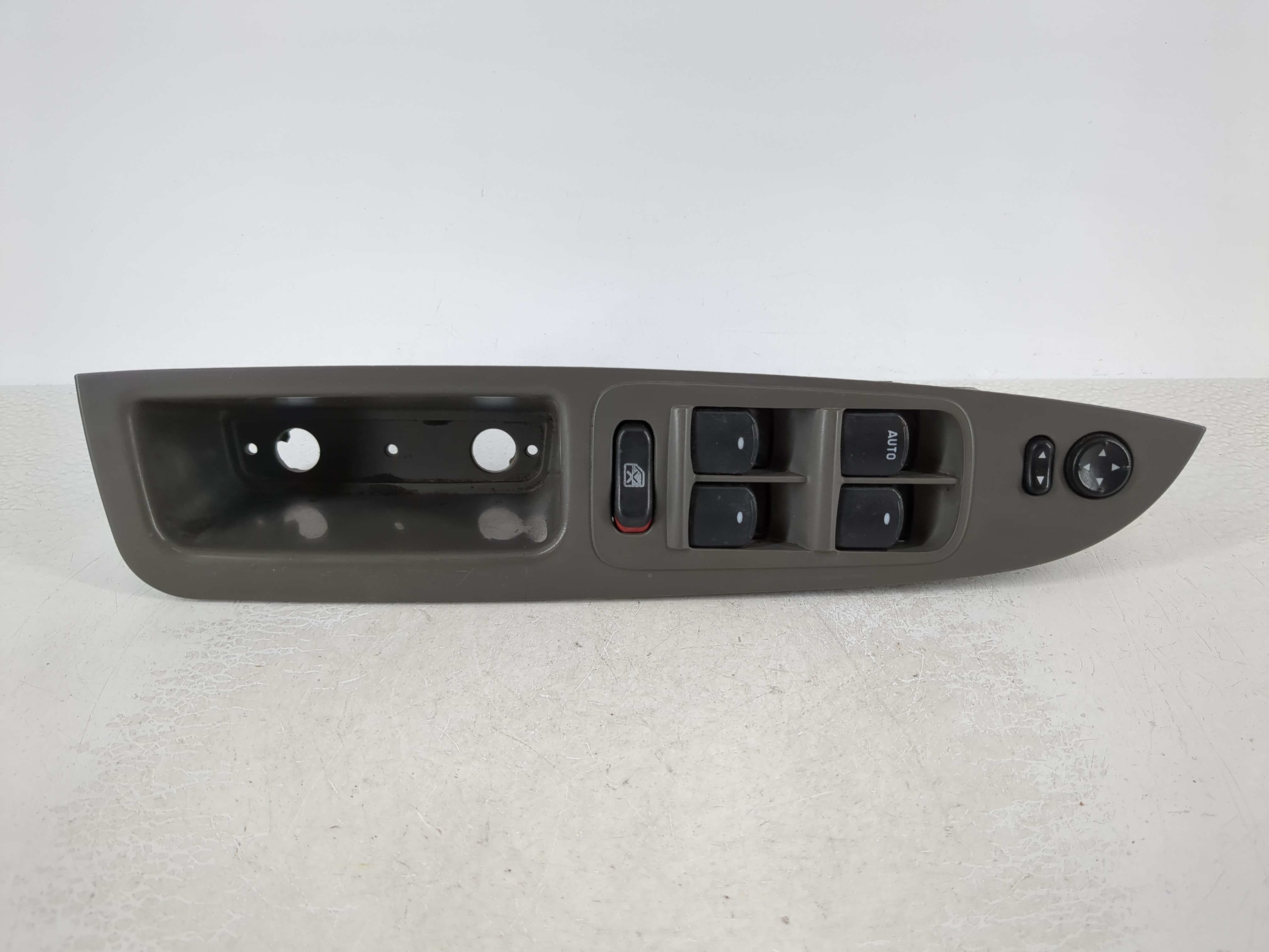 2010-2012 Chevrolet Malibu Driver Left Door Master Power Window Switch 1111686 - Oemusedautoparts1.com
