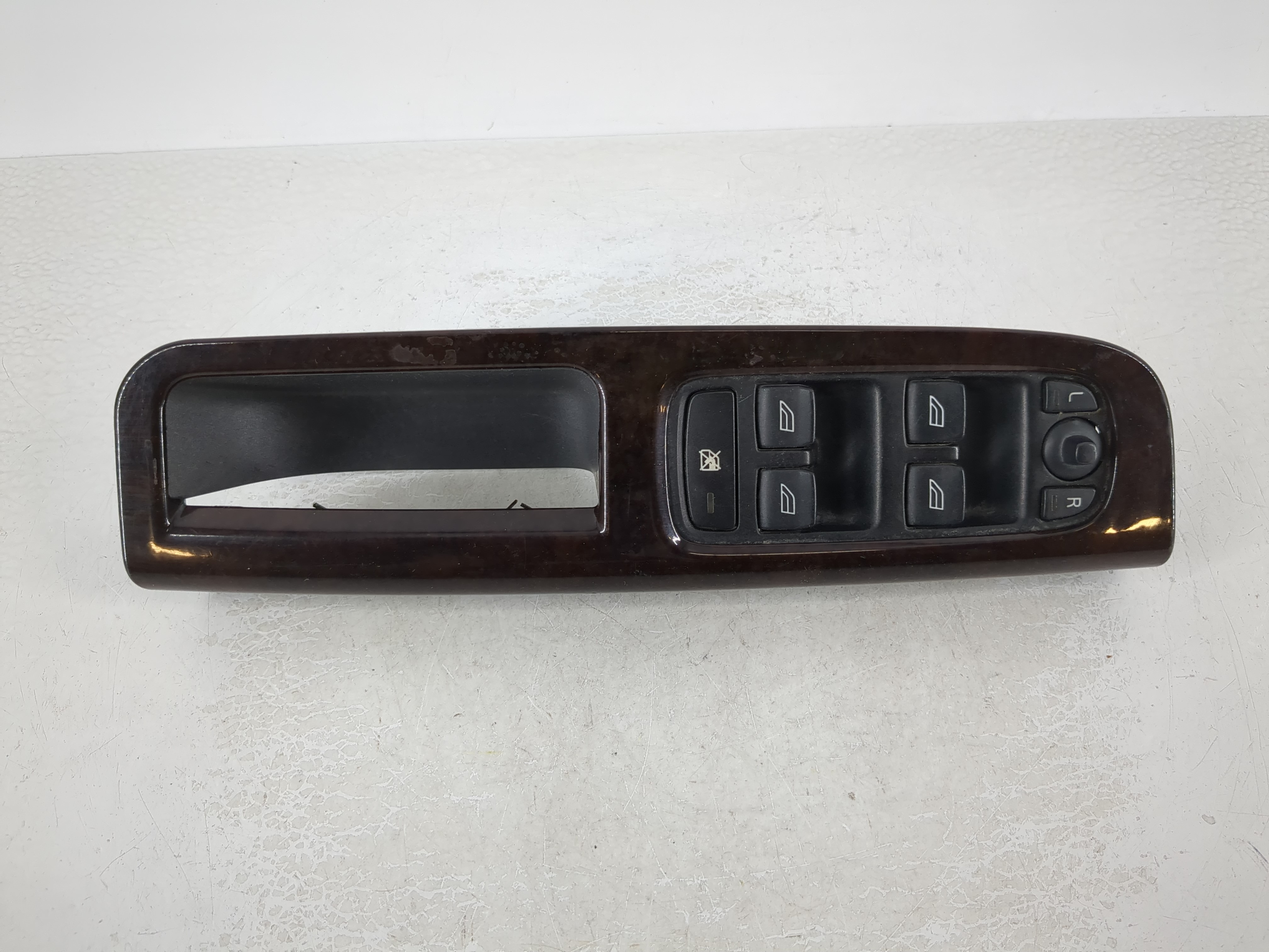 2004-2006 Volvo S40 Driver Left Door Master Power Window Switch 8679667 1111687 - Oemusedautoparts1.com