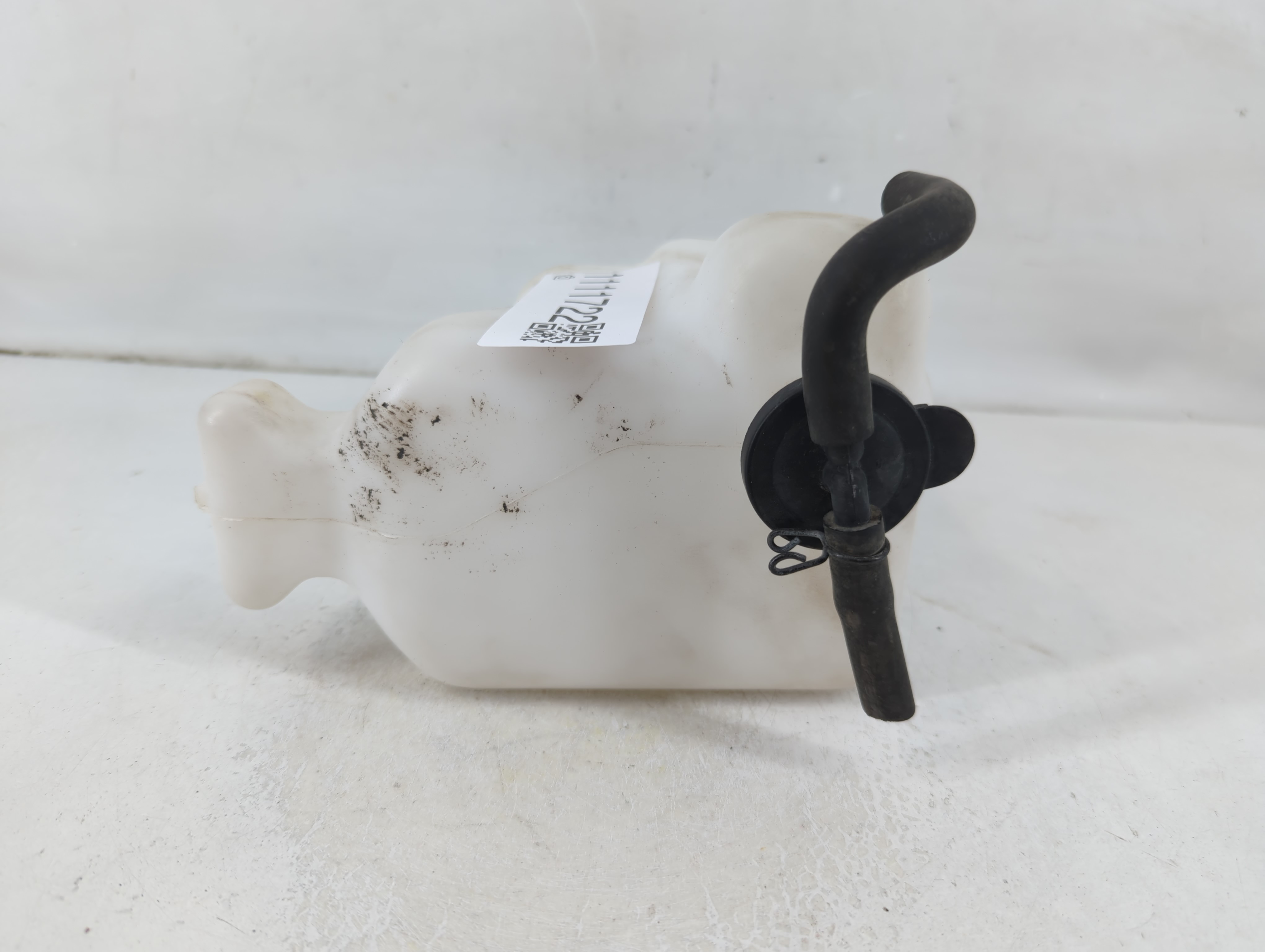 Picture of 1994 Toyota Camry Windshield Washer Fluid Reservoir Bottle Oem 1111722