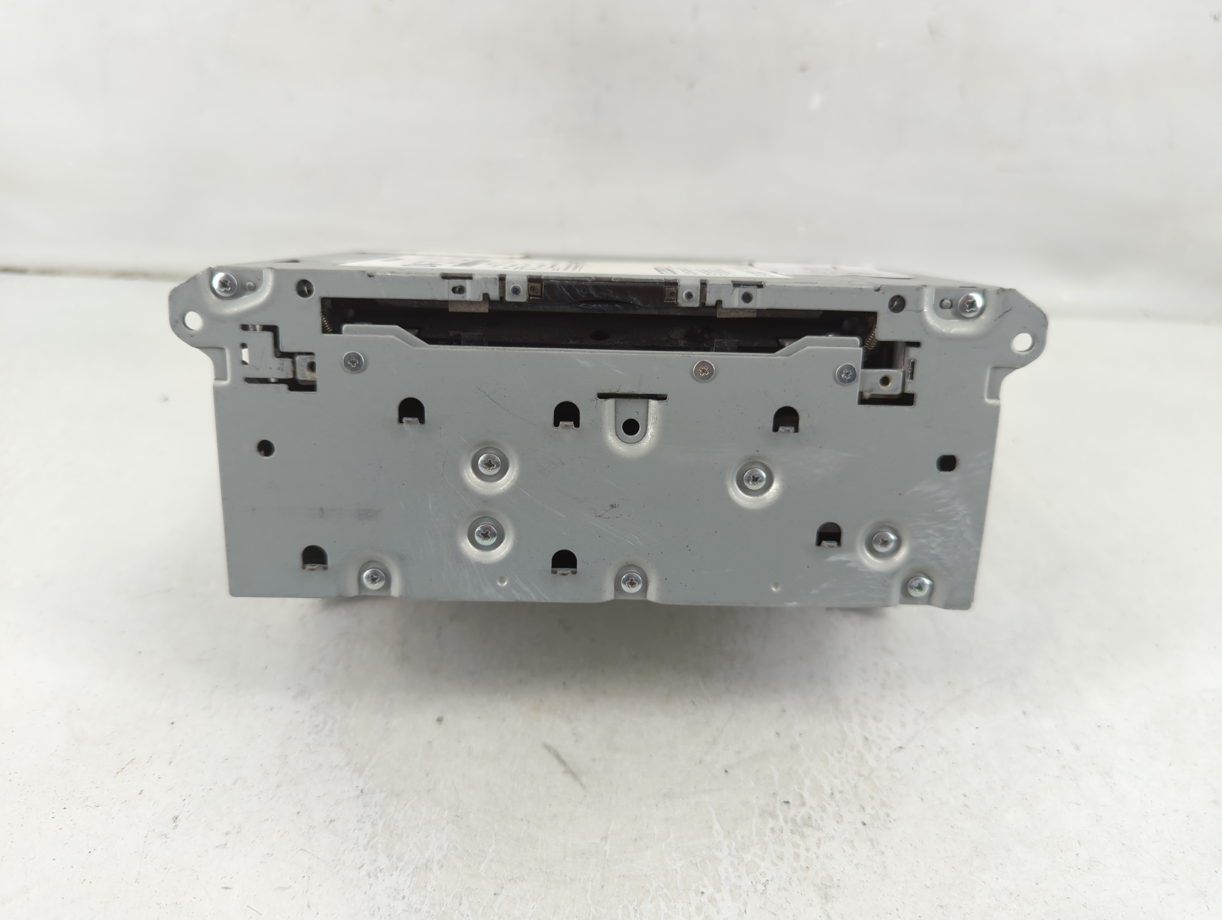 2017-2019 Infiniti Qx30 Am Fm Cd Player Radio Receiver 1111752 - Oemusedautoparts1.com