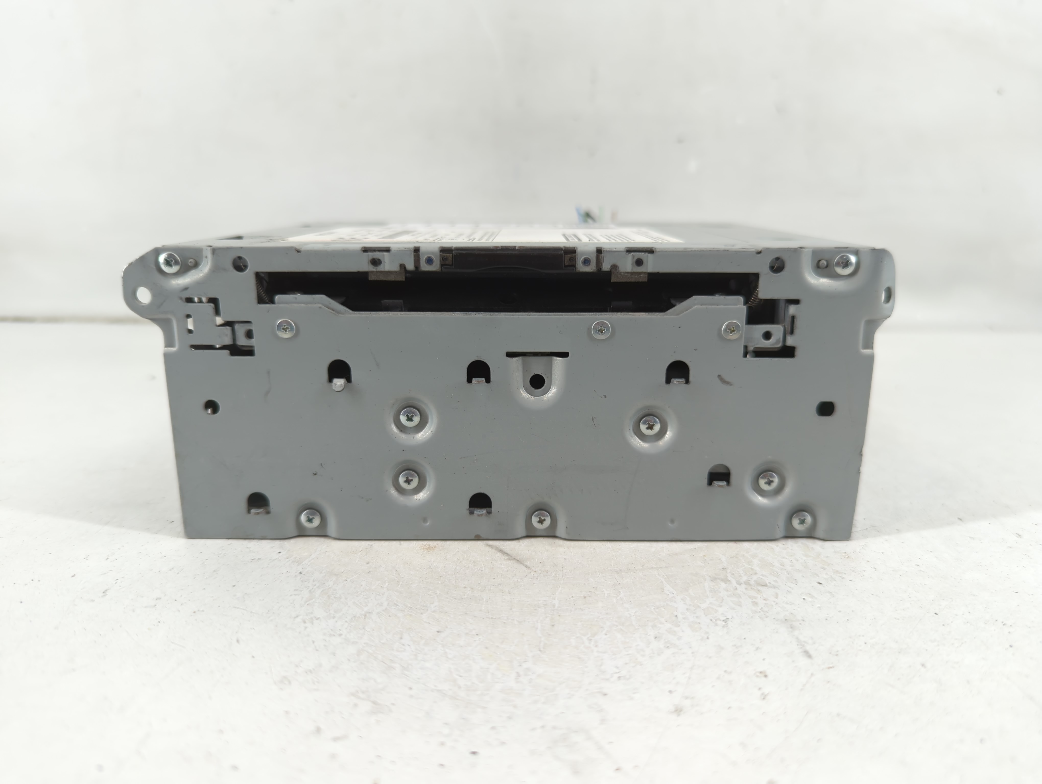 2016-2018 Infiniti Q50 Am Fm Cd Player Radio Receiver 1111753 - Oemusedautoparts1.com
