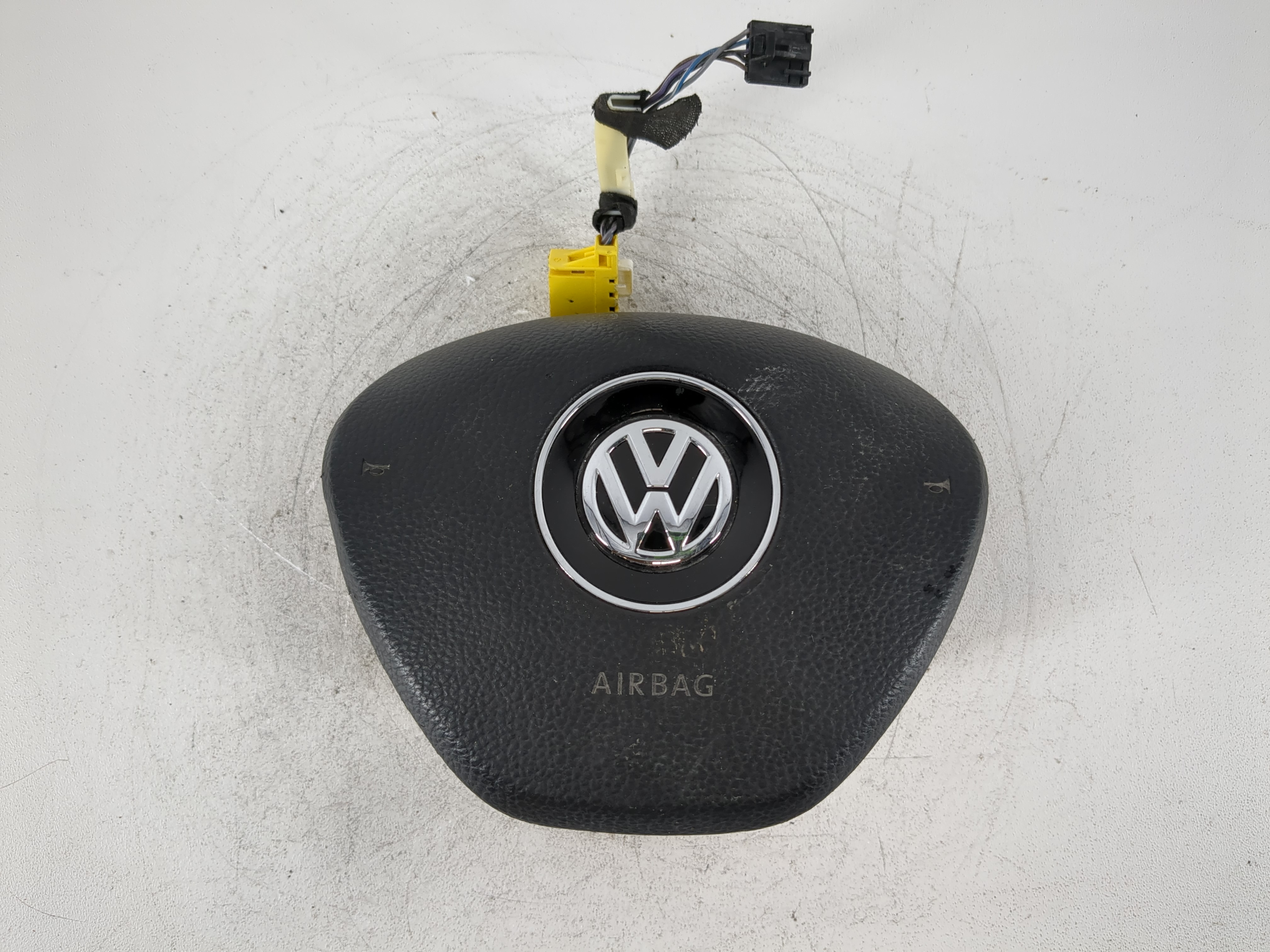 2016-2018 Volkswagen Passat Air Bag Driver Left Steering Wheel Mounted 1111786 - Oemusedautoparts1.com