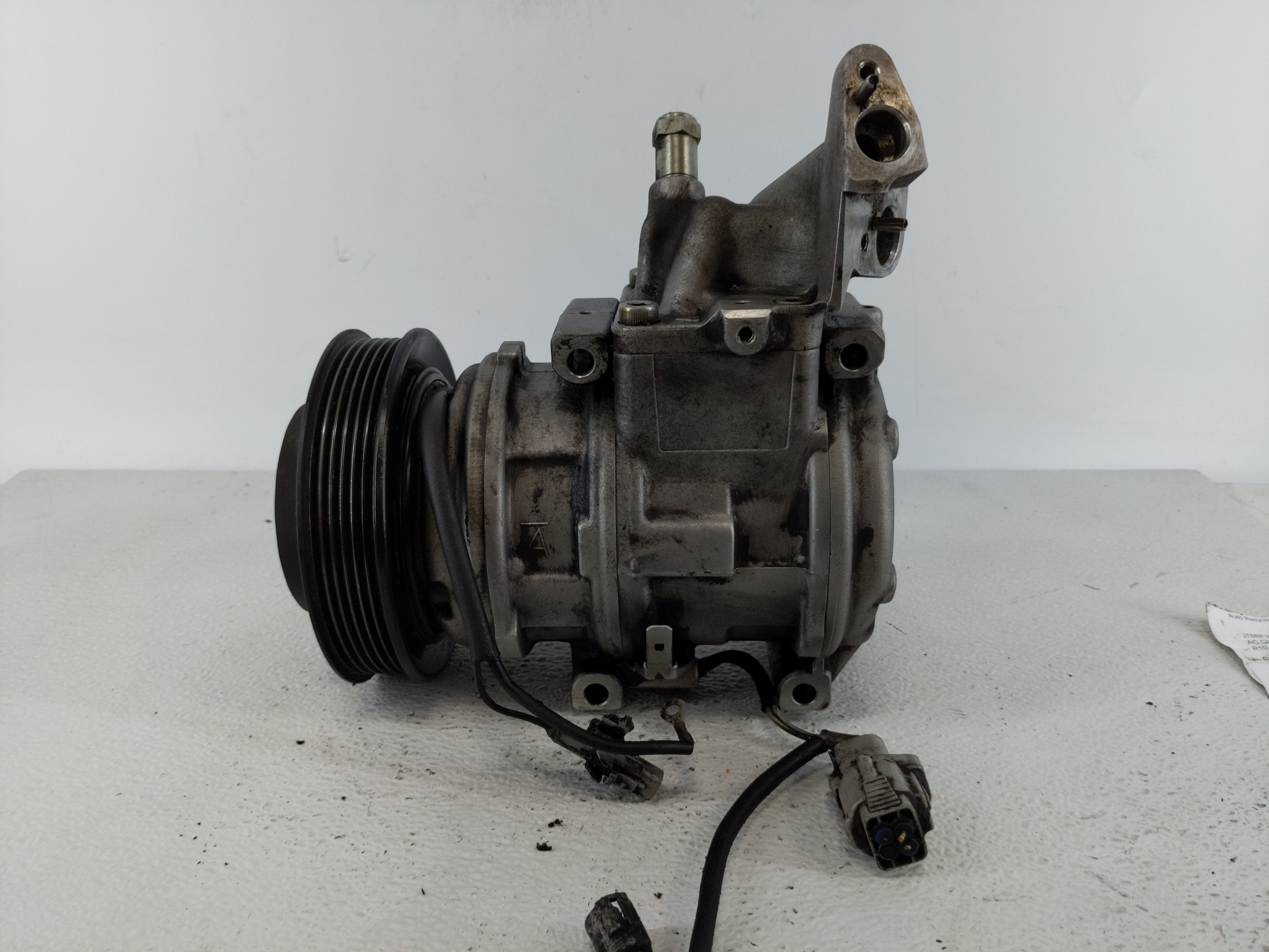 1994-1998 Lexus Es300 Air Conditioning A/c Ac Compressor Oem 1111798 - Oemusedautoparts1.com