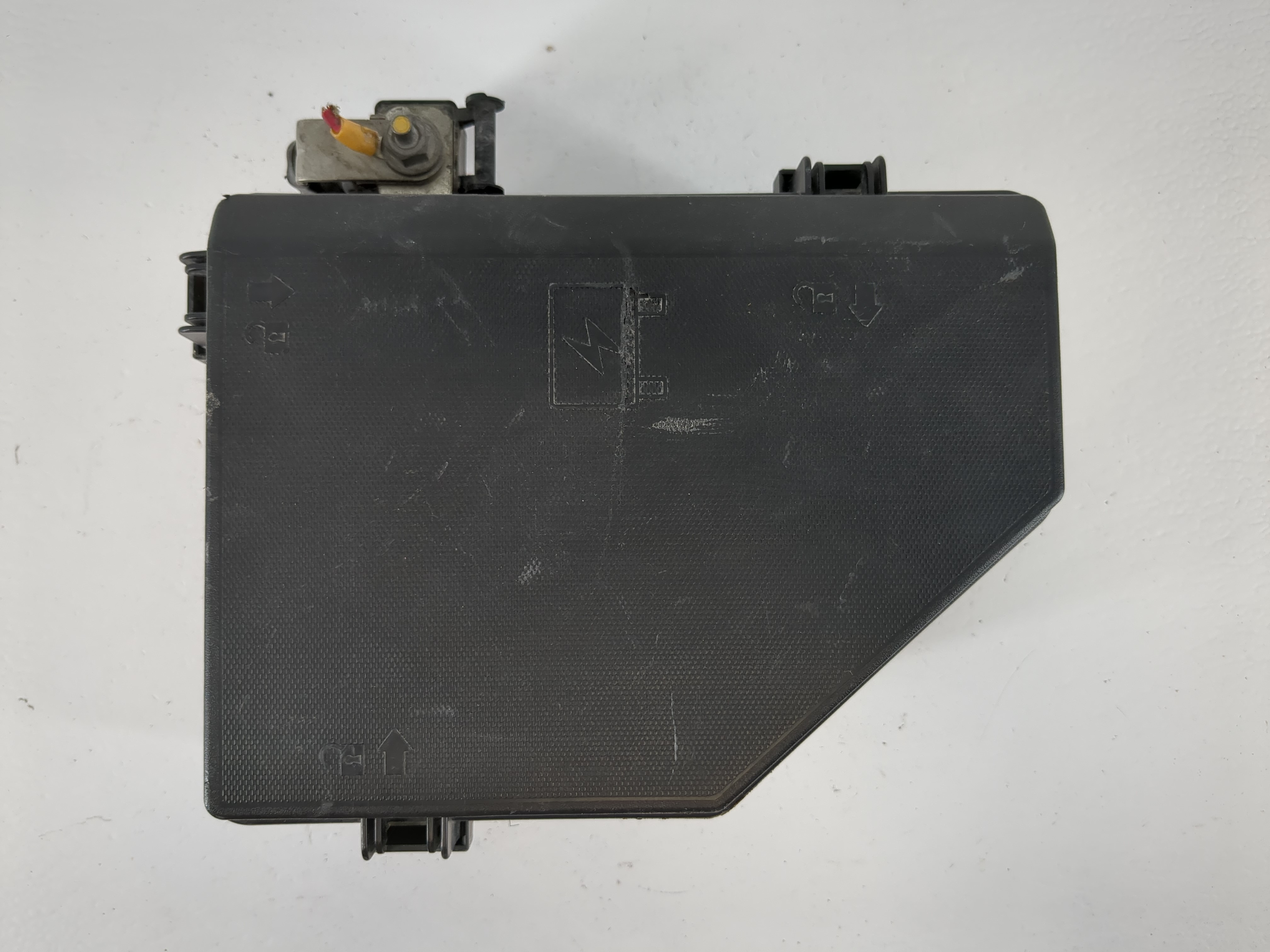 Picture of 2013-2014 Buick Enclave Fusebox Fuse Box Relay Module 22933348 1111808