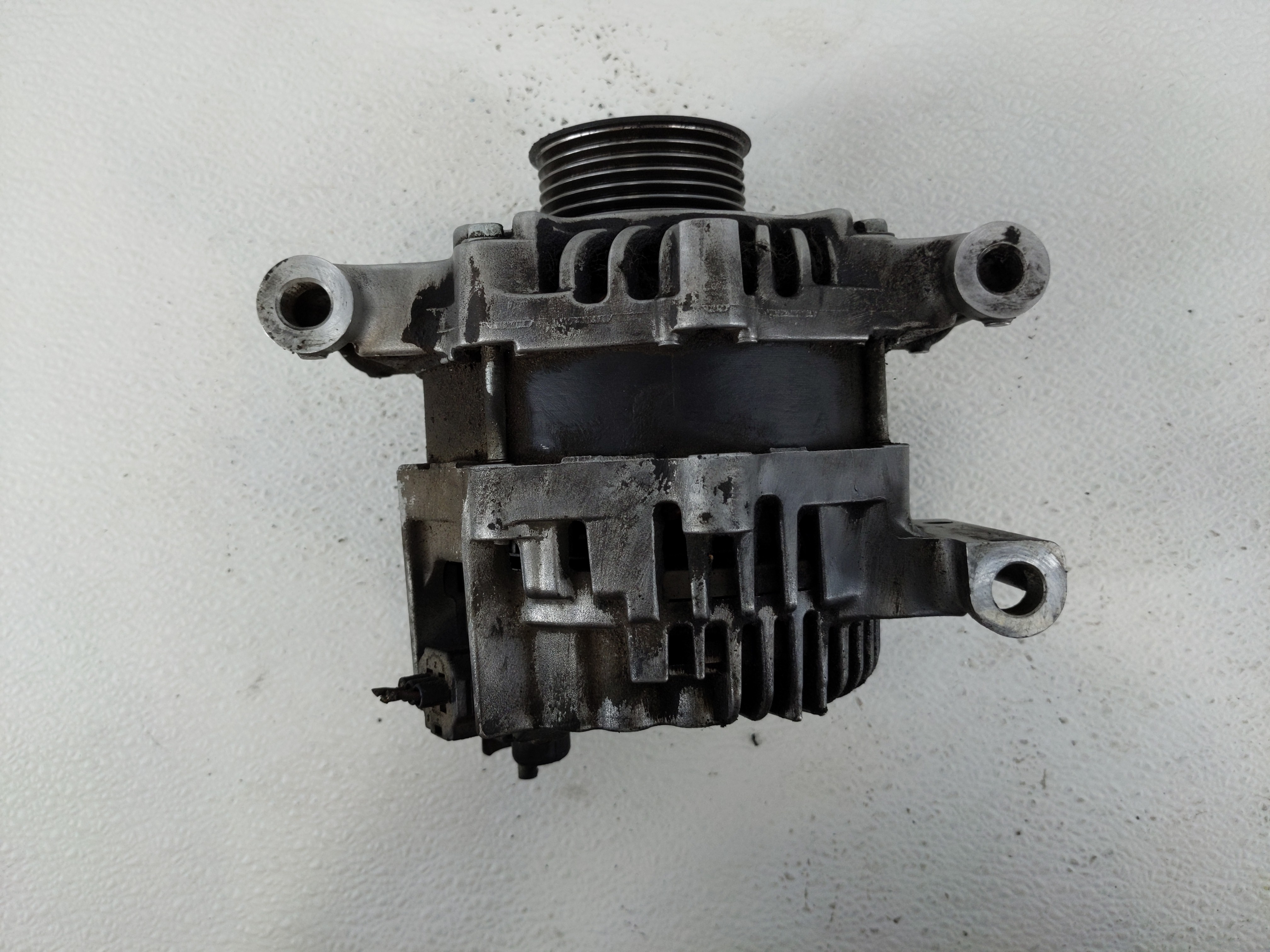 2010-2012 Ford Fusion Alternator Generator Charging Assembly Engine Oem 1111905 - Oemusedautoparts1.com