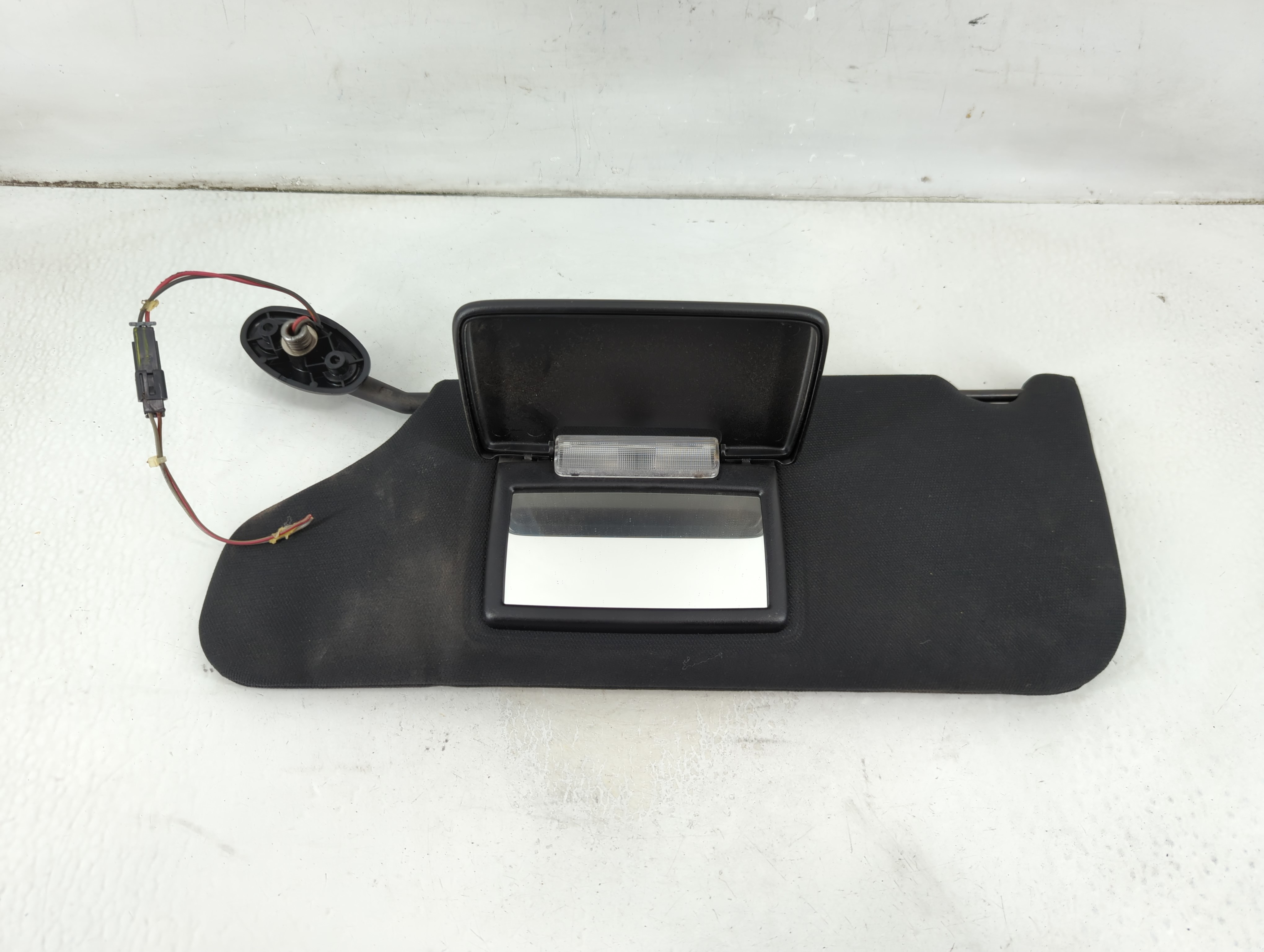 Picture of 2011-2014 Chrysler 200 Driver Sun Visor Mirror Left Sunvisor Black 1111913