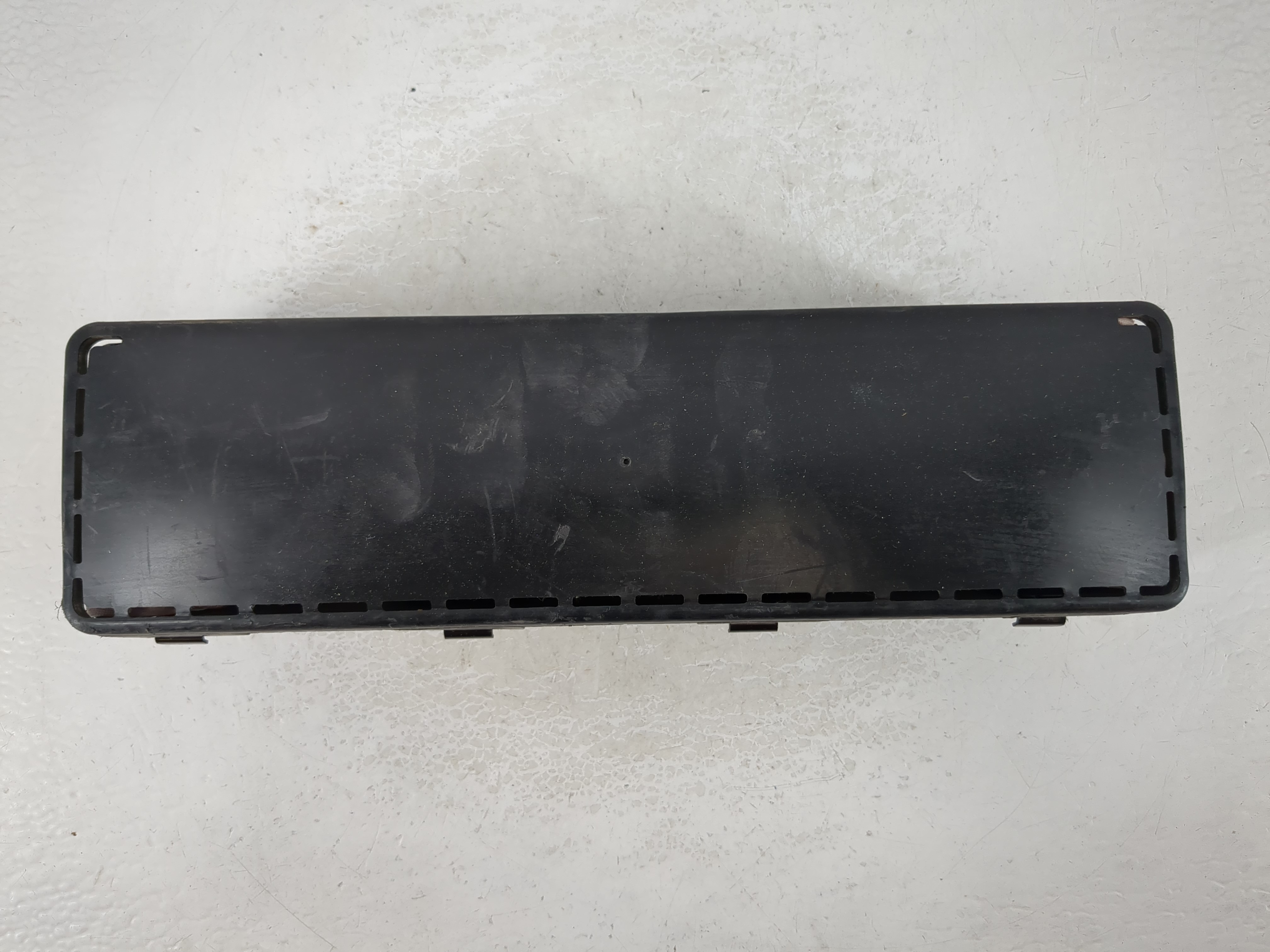 2014-2016 Chrysler Town & Country Air Bag Driver Left Knee Oem 1111924 - Oemusedautoparts1.com