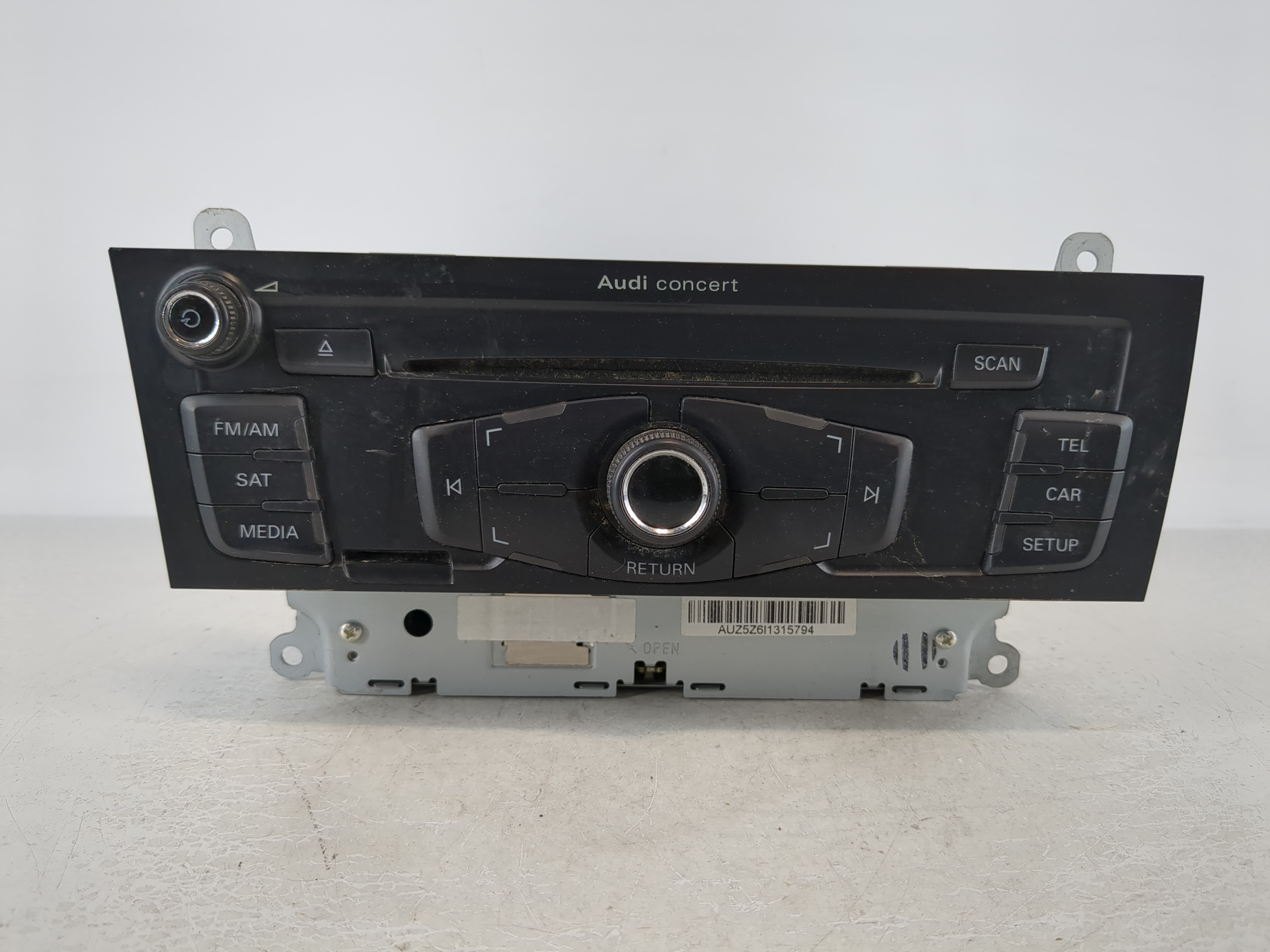 2009-2011 Audi A4 Am Fm Cd Player Radio Receiver 1111938 - Oemusedautoparts1.com