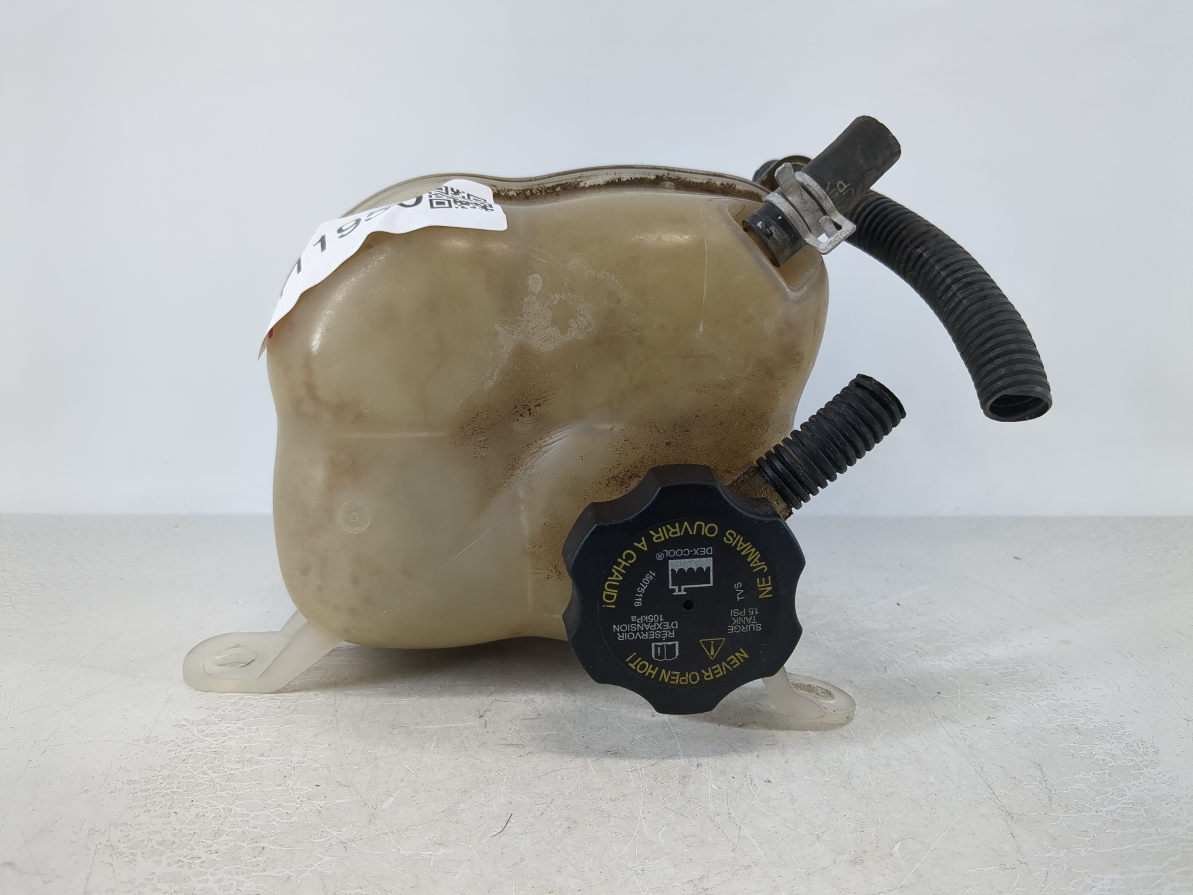 2002-2007 Saturn Vue Radiator Coolant Overflow Expansion Tank Bottle 1111950 - Oemusedautoparts1.com