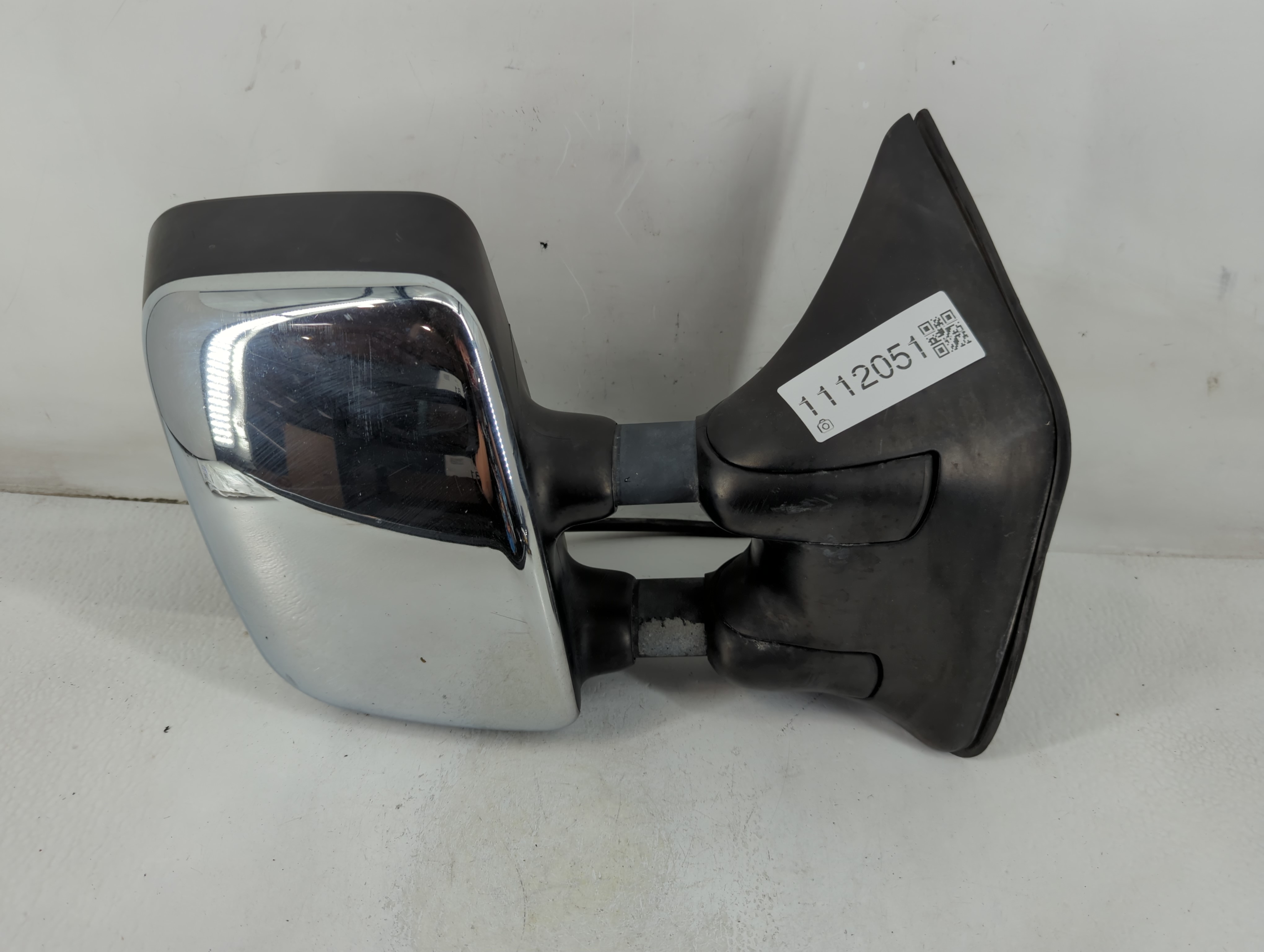 2004-2015 Nissan Titan Passenger Right Side View Power Door Mirror 1112051 - Oemusedautoparts1.com