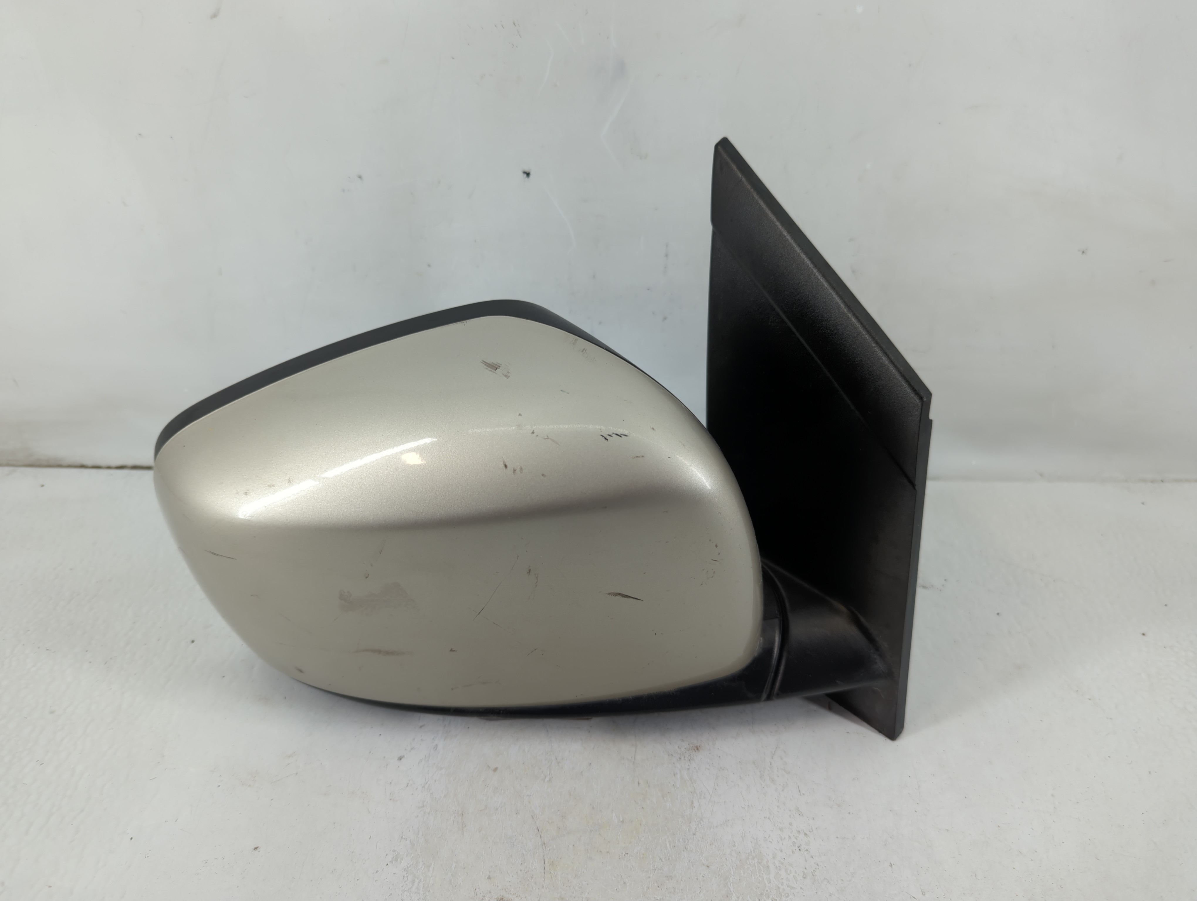 2011 Chrysler Town & Country Passenger Right Side View Power Door Mirror 1112057 - Oemusedautoparts1.com
