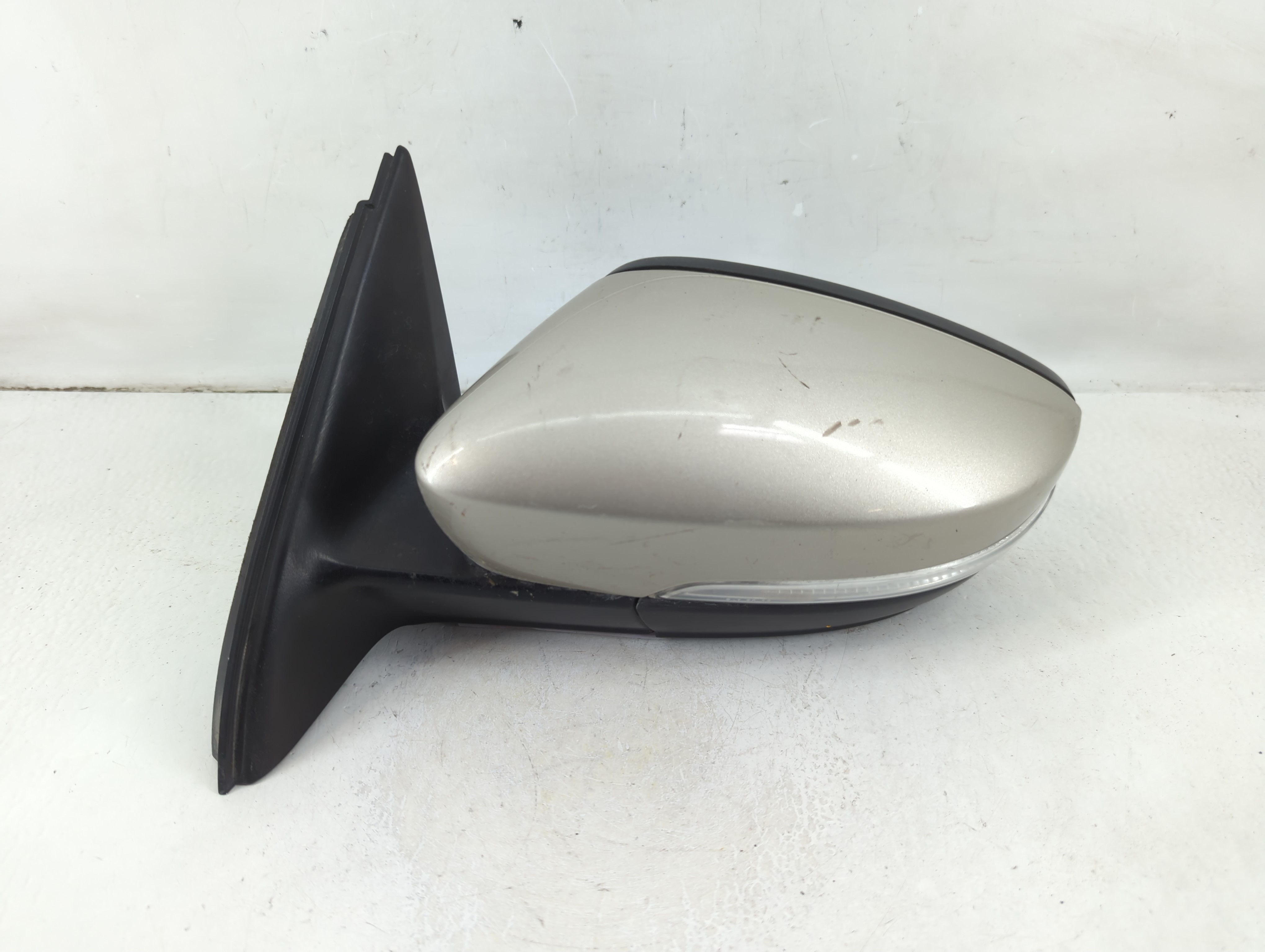 2011-2016 Volkswagen Jetta Driver Left Side View Power Door Mirror Grey 1112114 - Oemusedautoparts1.com