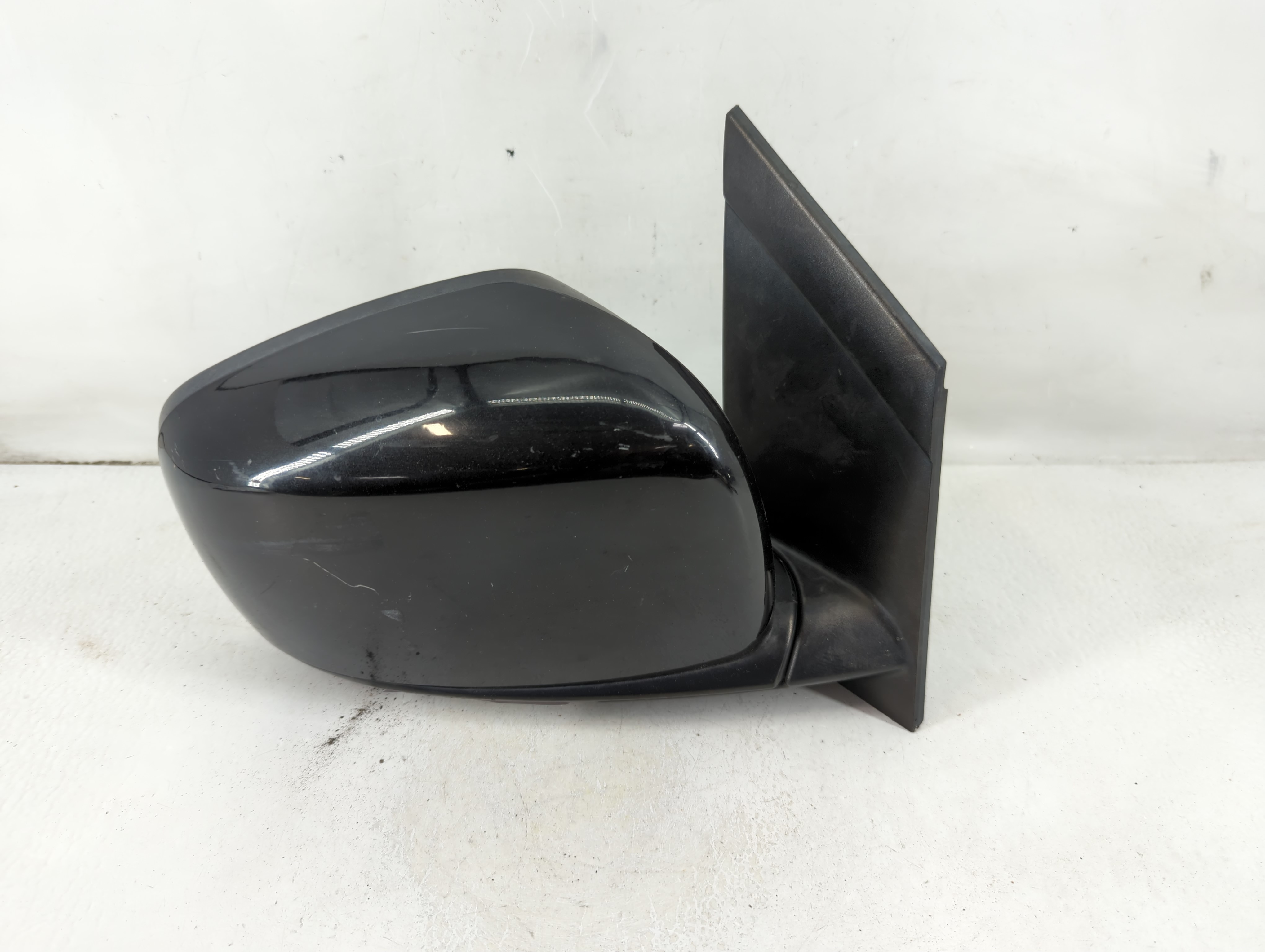 2011 Chrysler Town & Country Passenger Right Side View Power Door Mirror 1112116 - Oemusedautoparts1.com