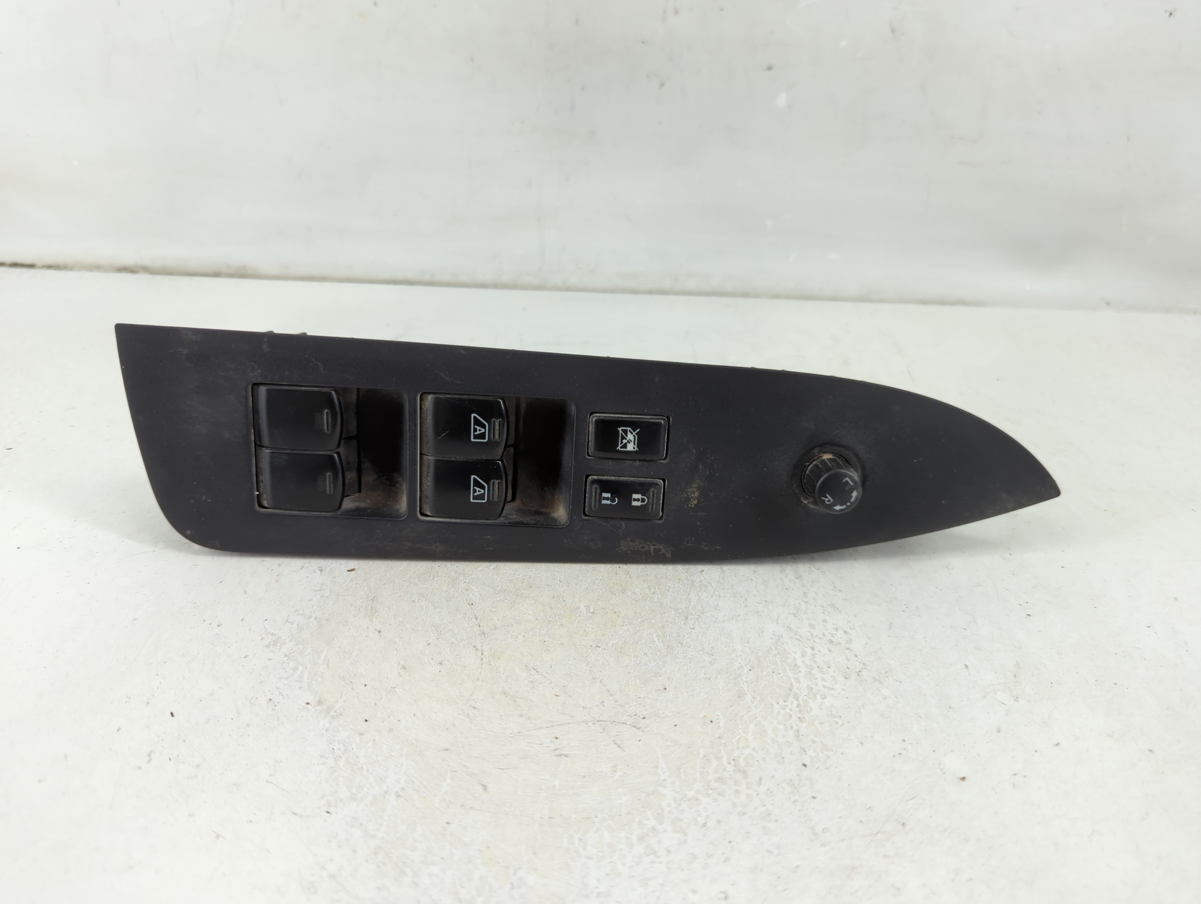 2008-2015 Nissan Armada Driver Left Door Master Power Window Switch 1112136 - Oemusedautoparts1.com
