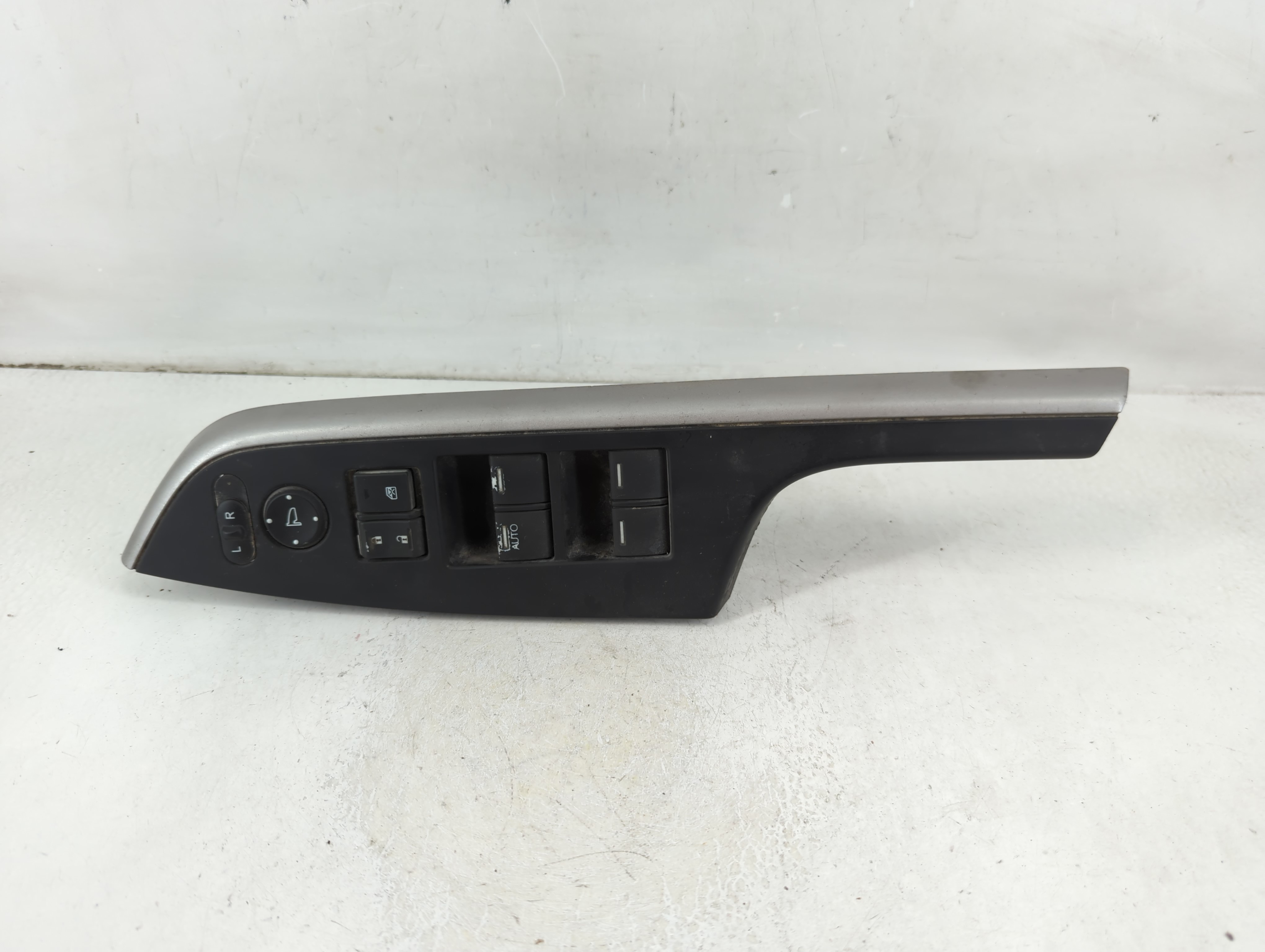 2012-2013 Honda Cr-v Driver Left Door Master Power Window Switch 1112144 - Oemusedautoparts1.com
