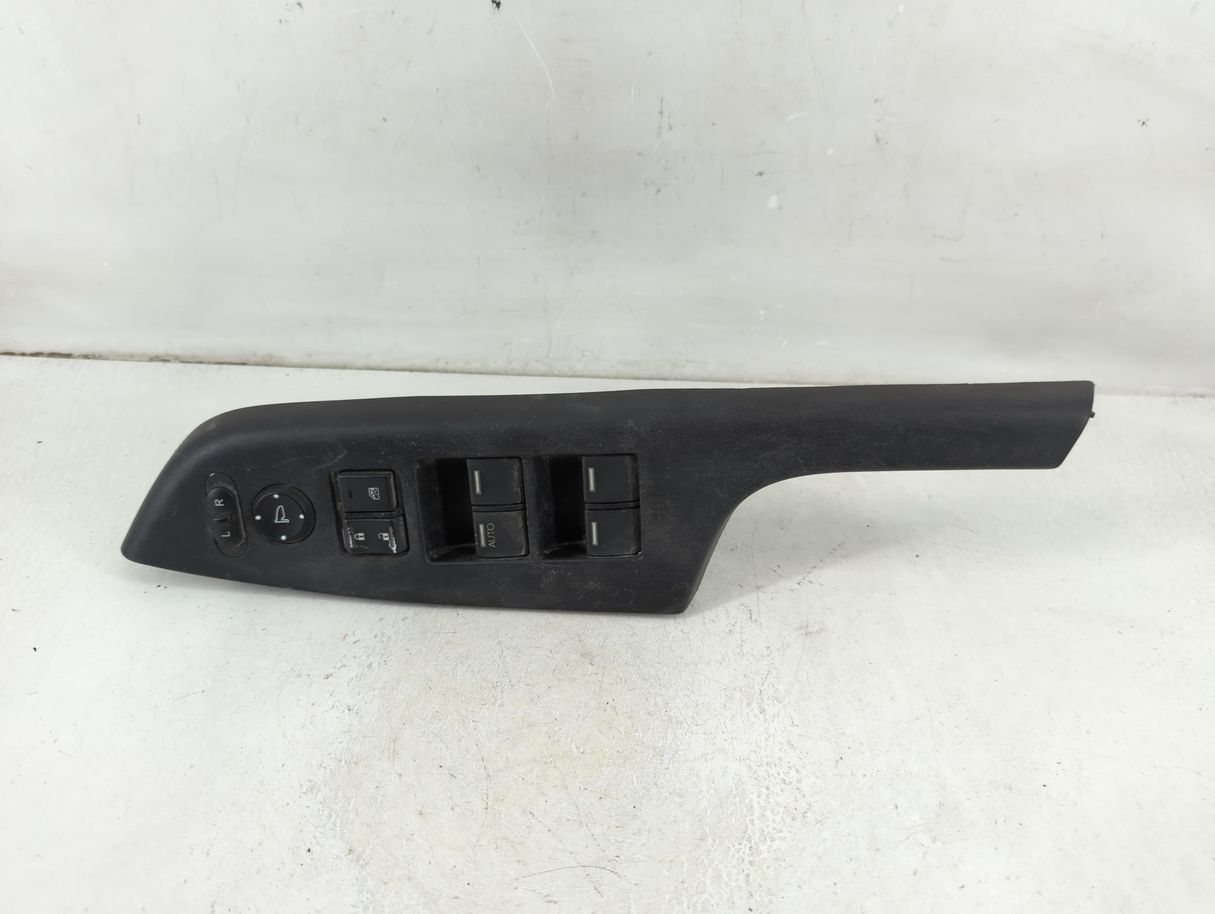 2012-2013 Honda Cr-v Driver Left Door Master Power Window Switch 1112148 - Oemusedautoparts1.com