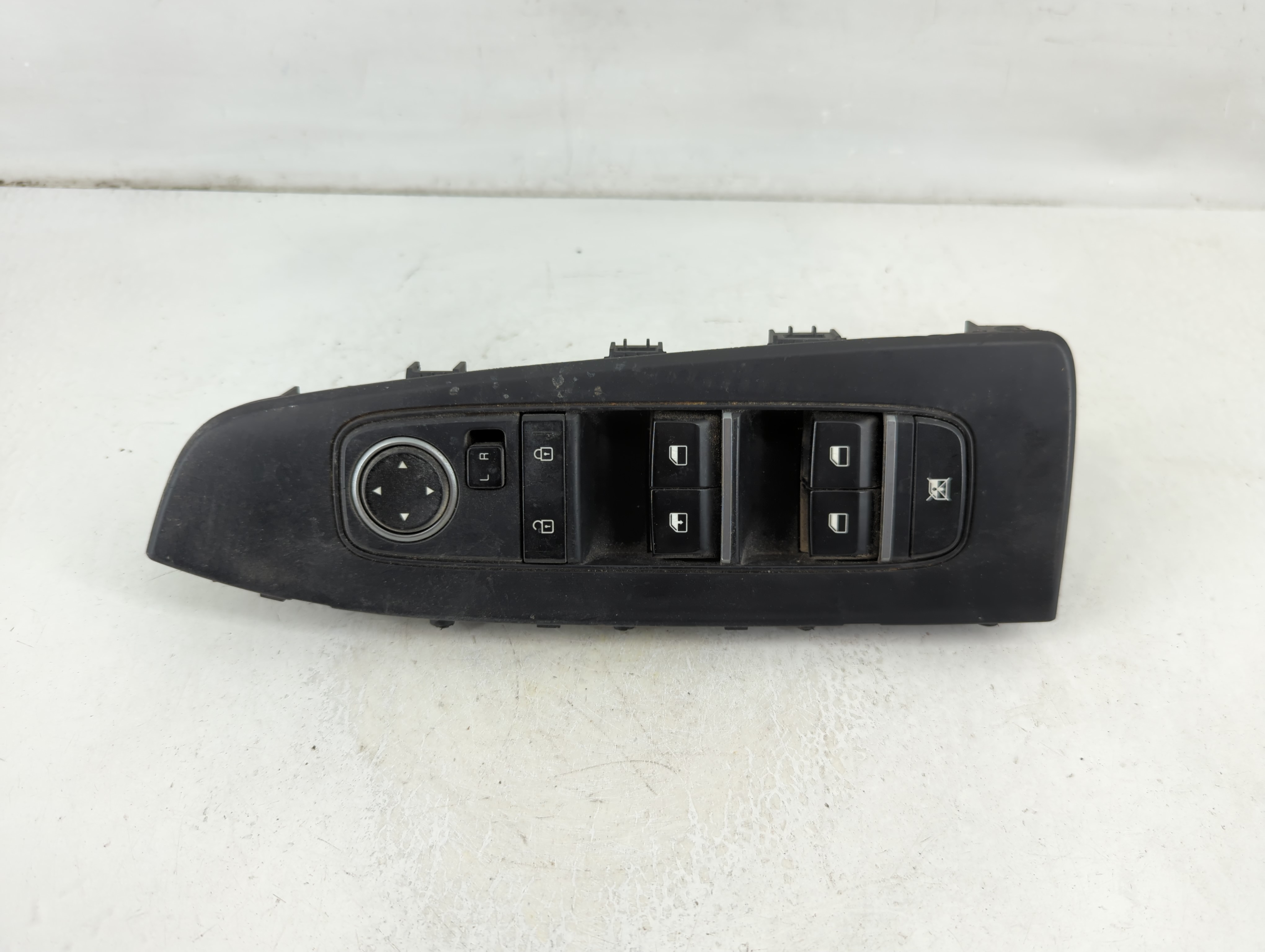 2019-2022 Kia Forte Driver Left Door Master Power Window Switch 1112151 - Oemusedautoparts1.com