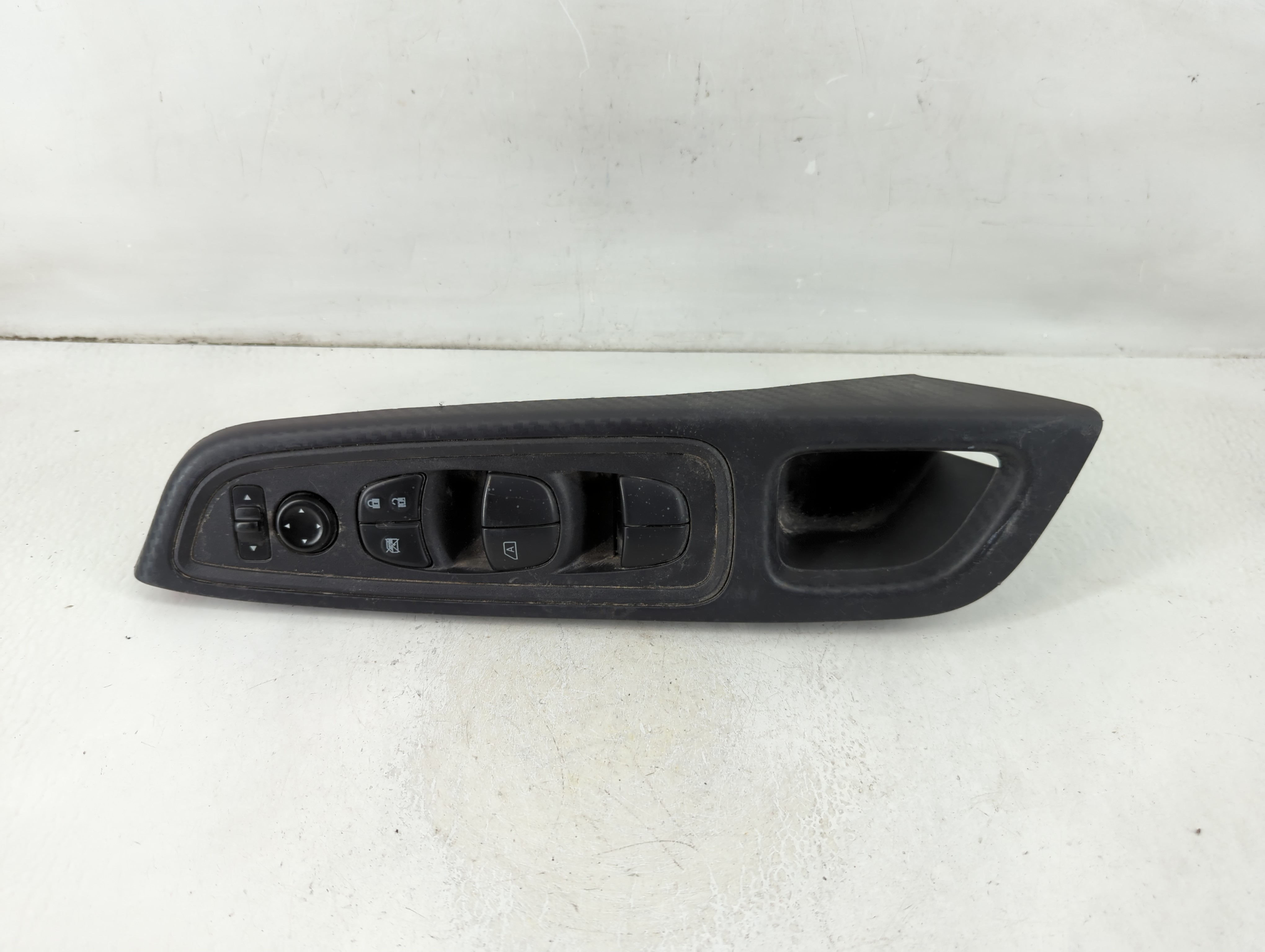 2020-2022 Nissan Versa Driver Left Door Master Power Window Switch 1112162 - Oemusedautoparts1.com
